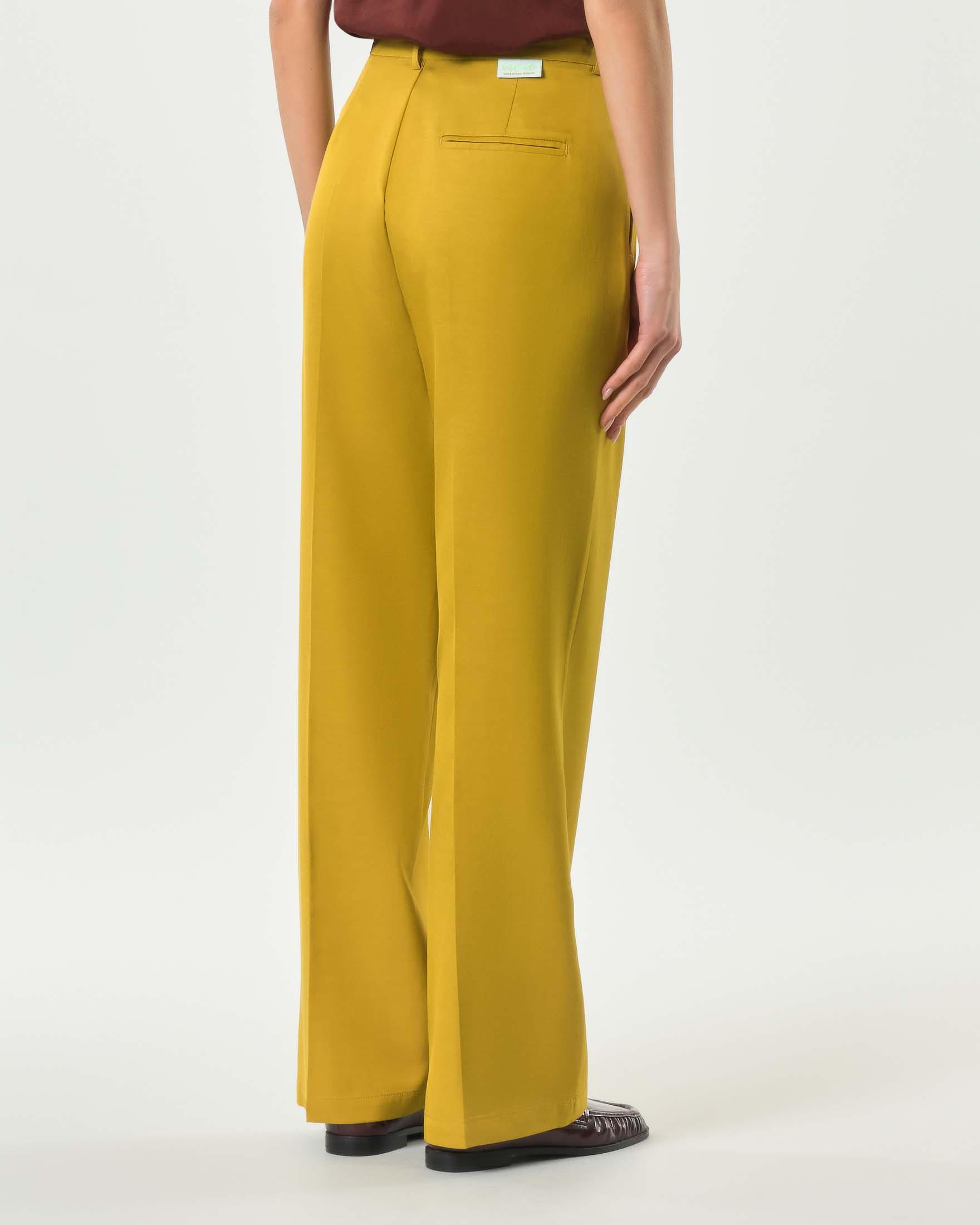 Pantalone Wu'Side senape dal taglio sartoriale in misto rayon viscosa e lino