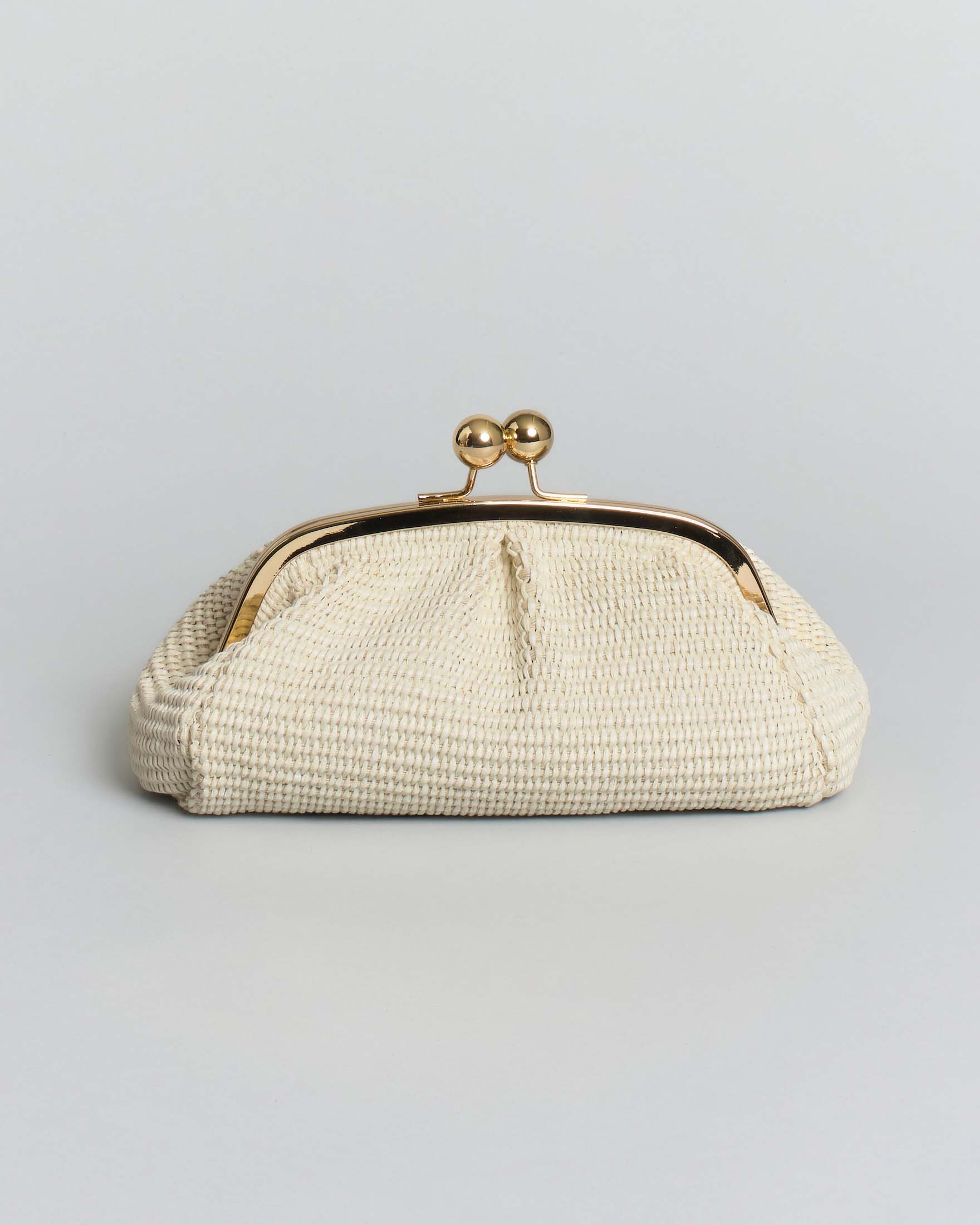 Clutch piccola Hlo! in rafia intrecciata color avorio con chiusura e tracolla a catena dorate