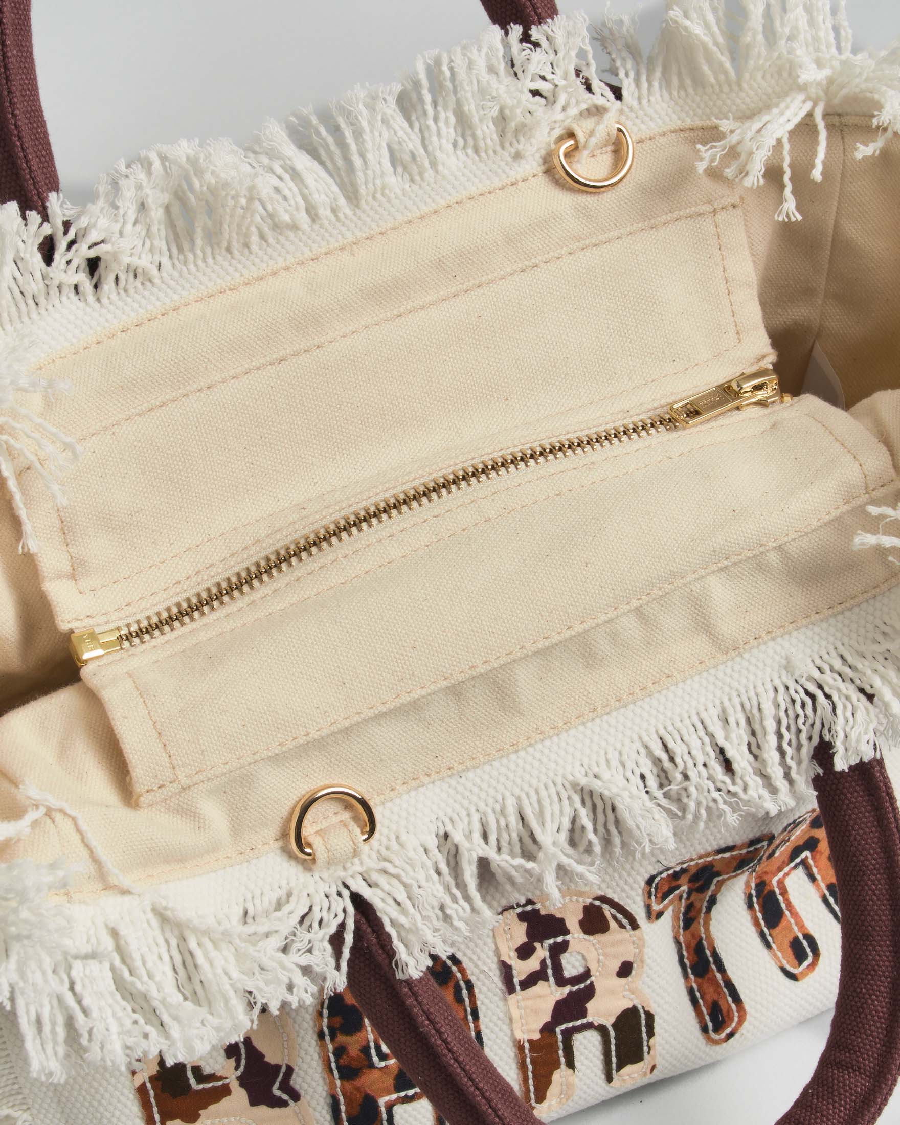 Borsa Colette MC2 Saint Barth bianca in cotone con patch logo in stampa animalier e manici marroni image