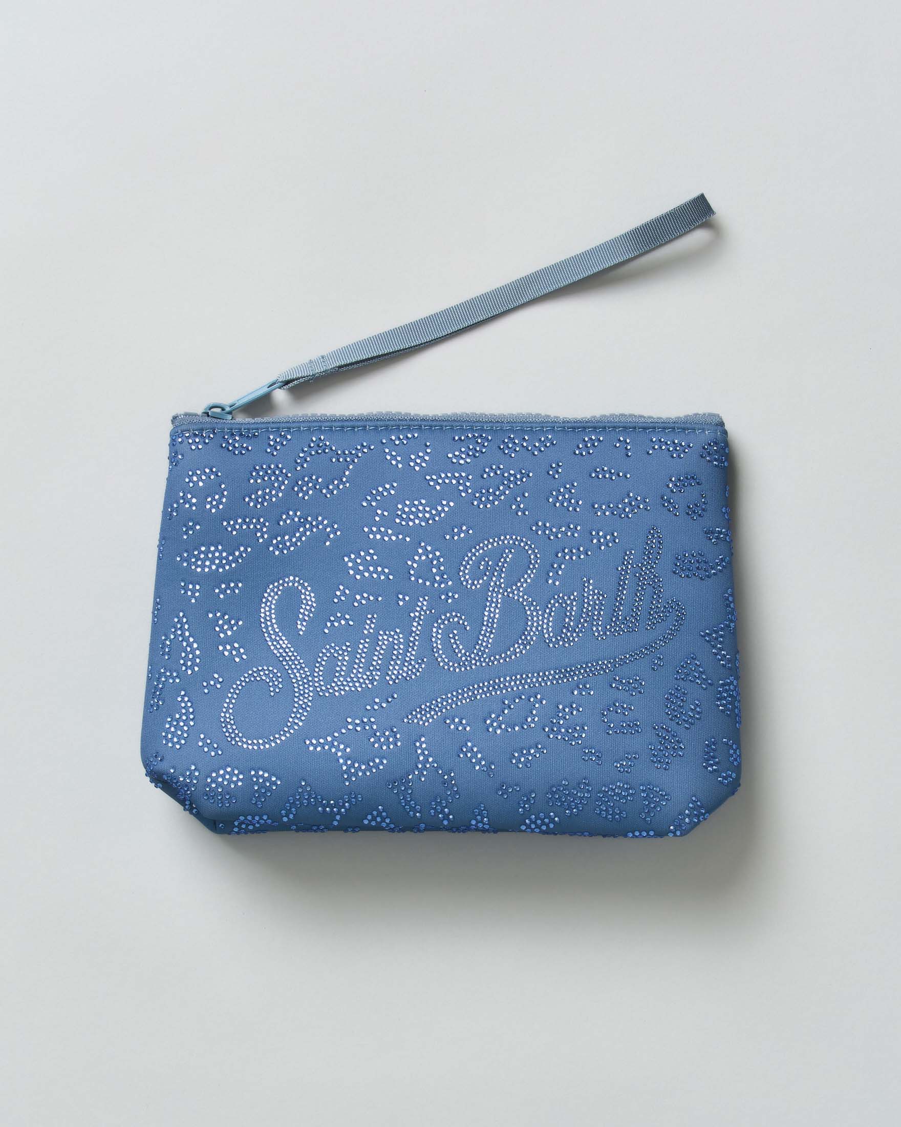 Pochette Aline blu in scuba con fantasia leopardata e logo realizzate in strass