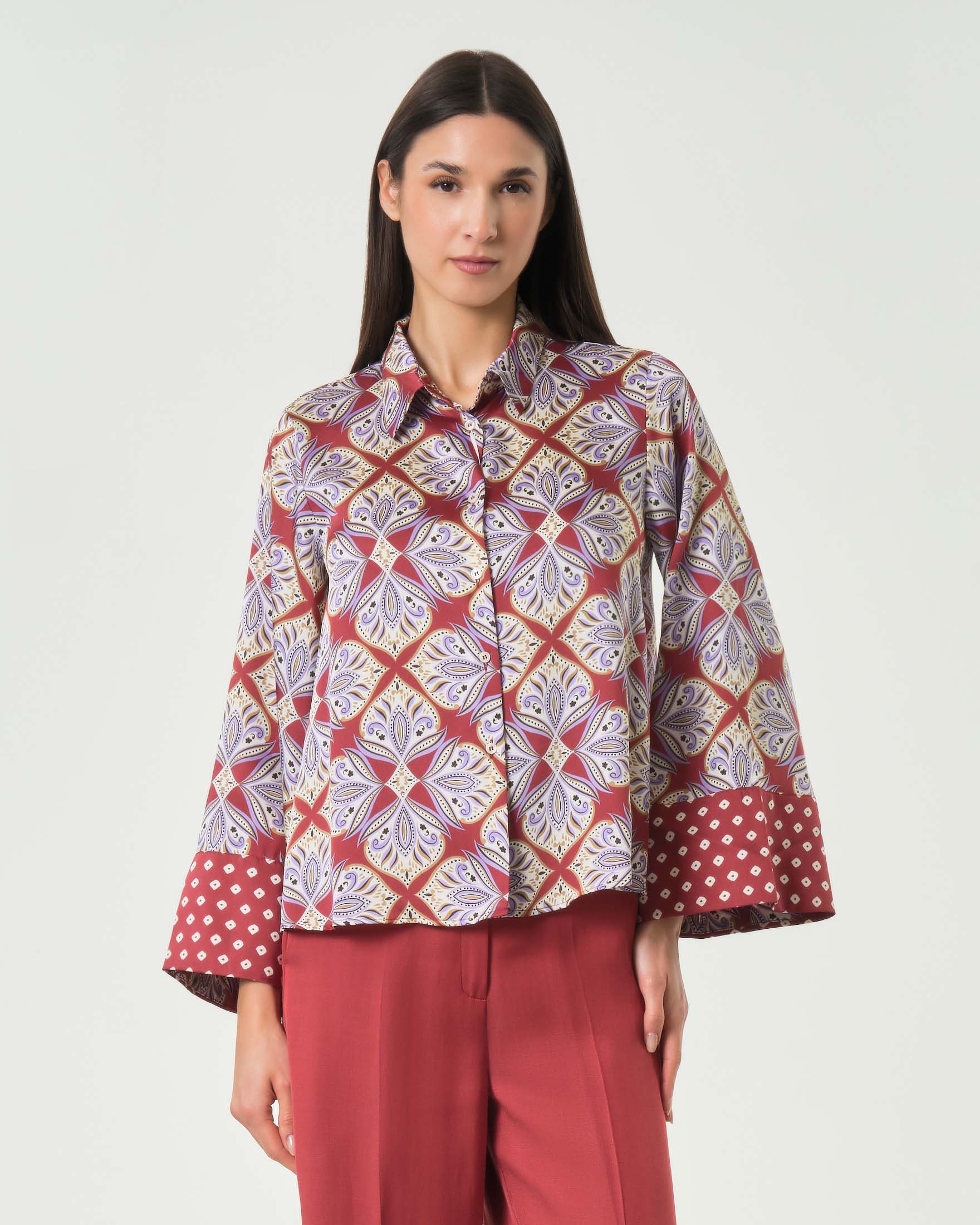 Camicia crop color ruggine in twill stampato
