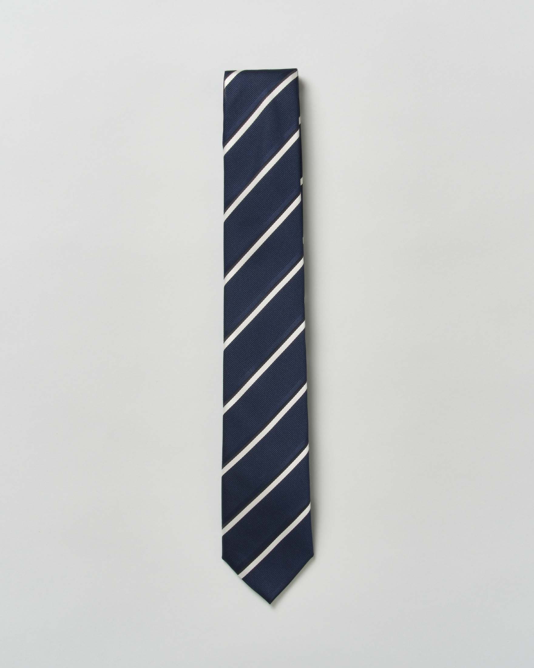 Cravatta Boss regimental blu in misto seta