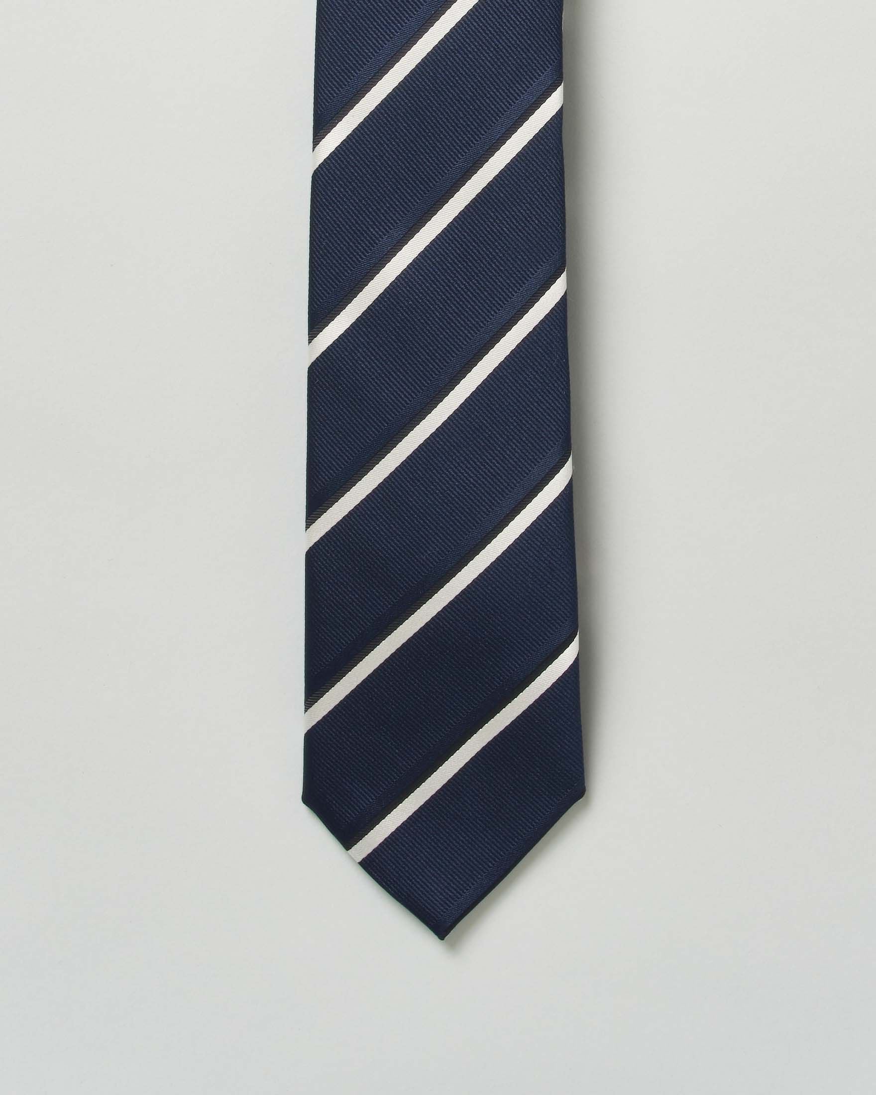 Cravatta Boss regimental blu in misto seta image