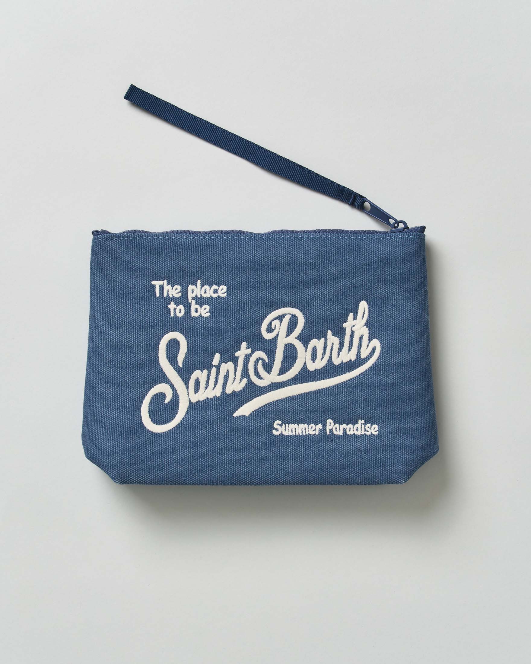 Pochette MC2 Saint Barth blu indaco in canvas di cotone con scritta logo rimata a contrasto image