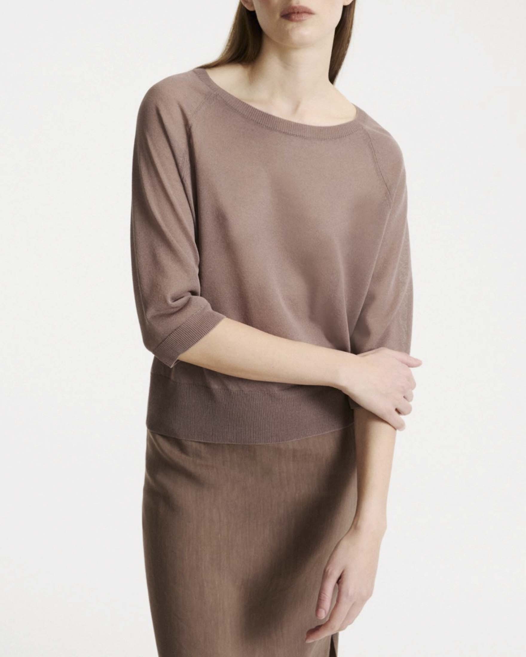 Maglia color moro Monochrome in viscosa con maniche reglan e maniche tre quarti
