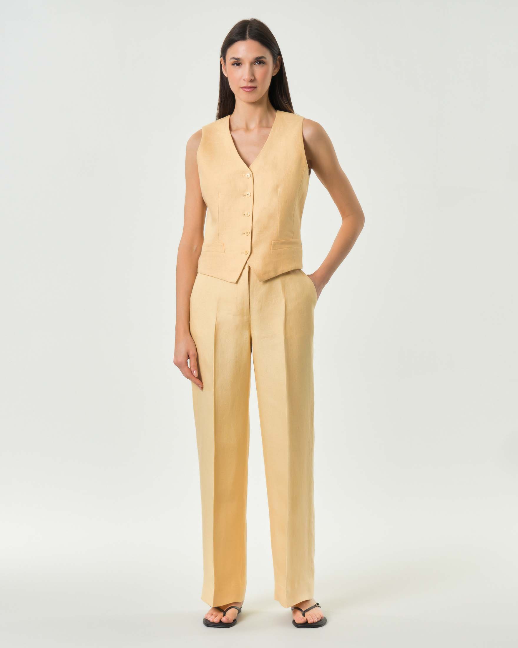 Gilet giallo Weekend Max Mara in lino dalla linea dritta con tasche a filetto image