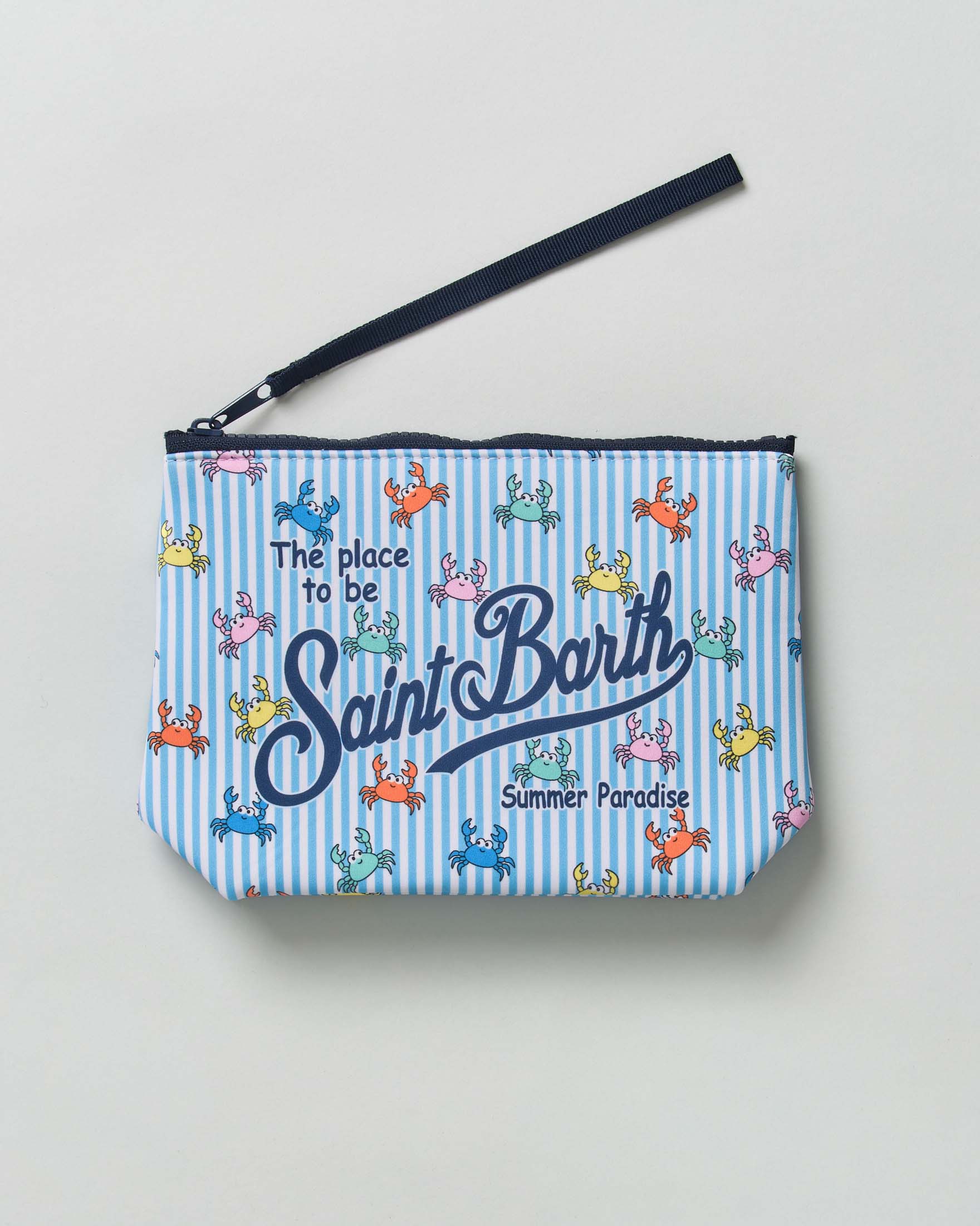 Pochette Aline in neoprene a righe bianche e azzurre con fantasia granchietti multicolor