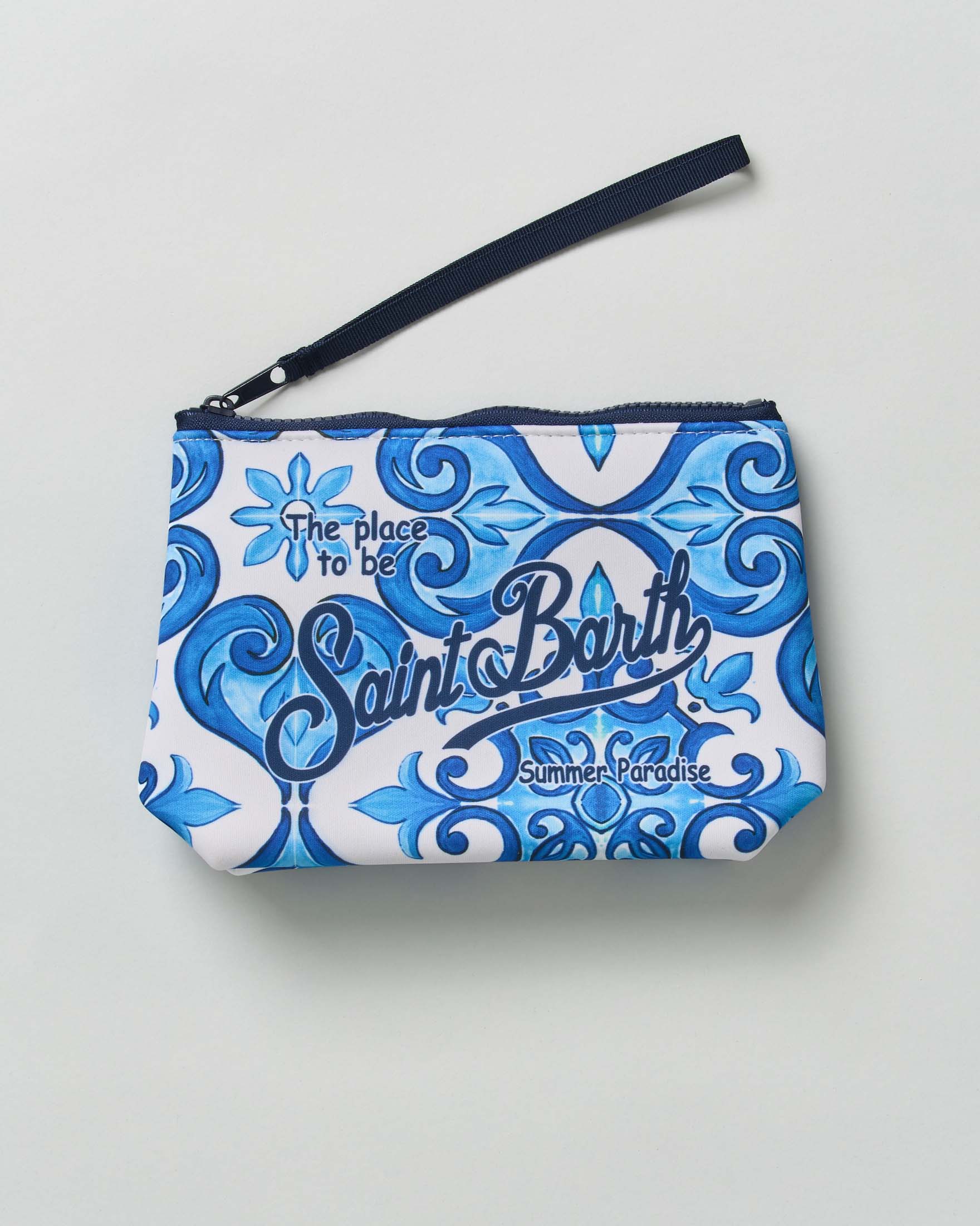 Pochette Aline bianca in neoprene con fantasia maioliche azzurre