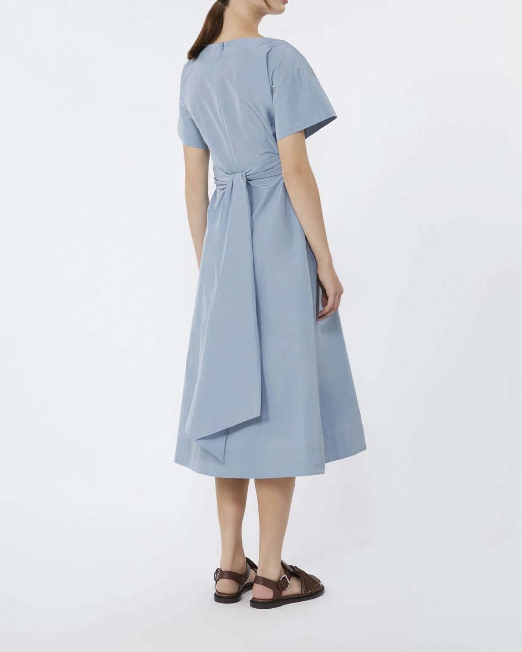 Abito midi azzurro Weekend Max Mara dal taglio svasato in taffetà di cotone a maniche corte image
