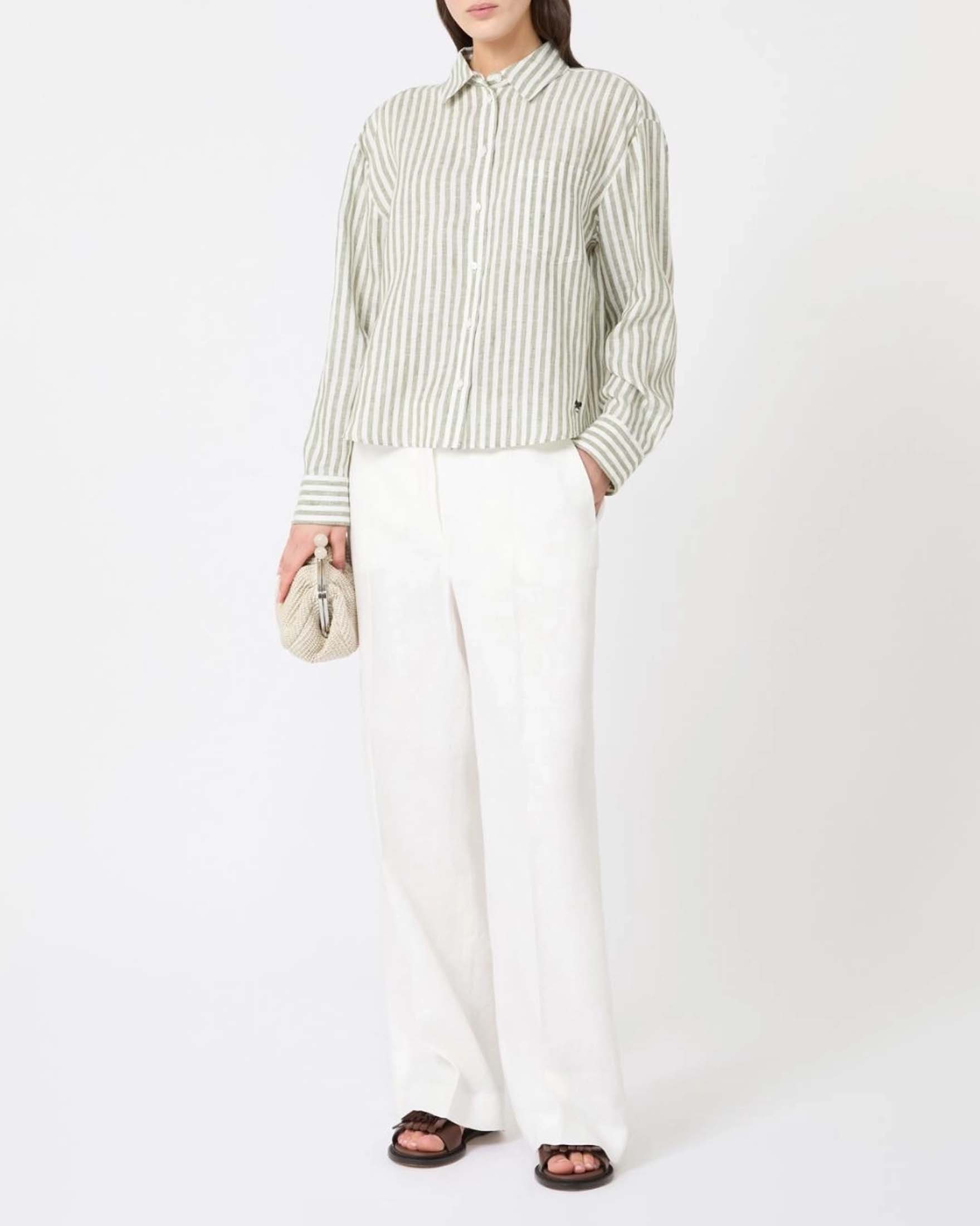 Camicia cropped Weekend in lino a righe bianche e verdi con logo ricamato