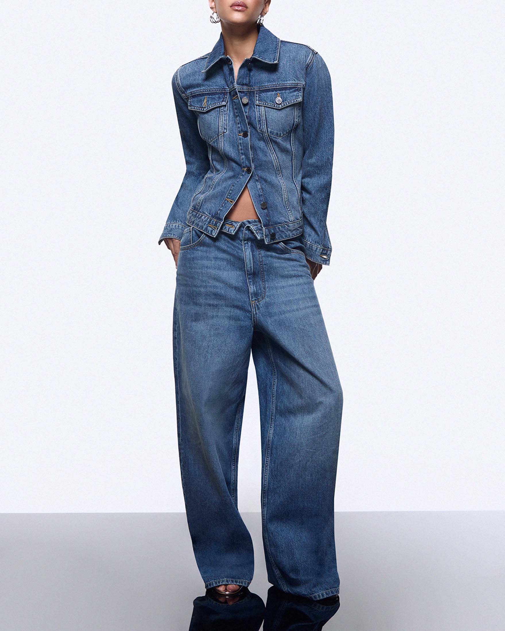 Giacca Elodie x Liu Jo in denim con dettagli lace-up sul retro