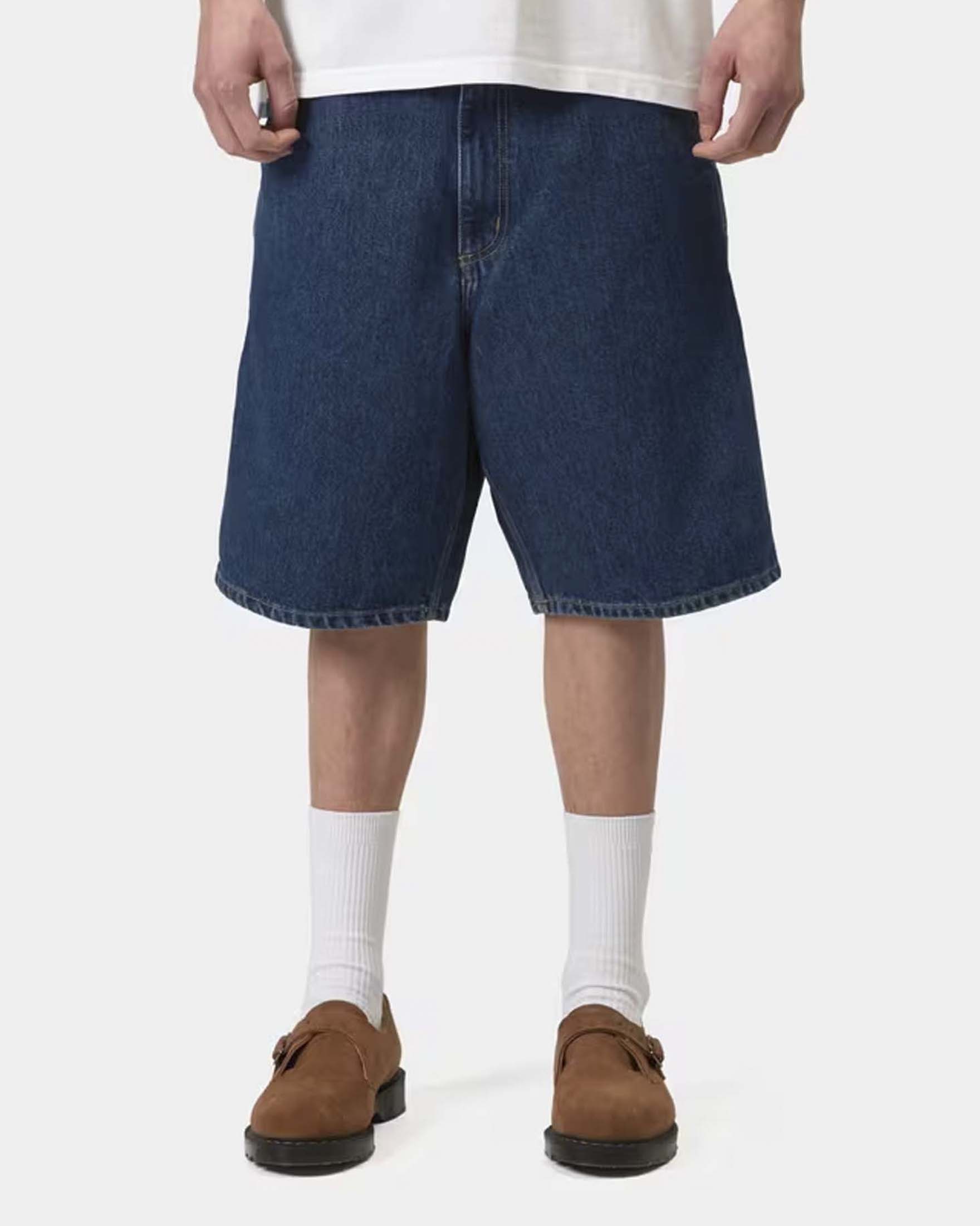 Bermuda denim carpenter relaxed-fit Carhartt Single Knee Short in tela ferma di cotone lavaggio scuro stone washed image