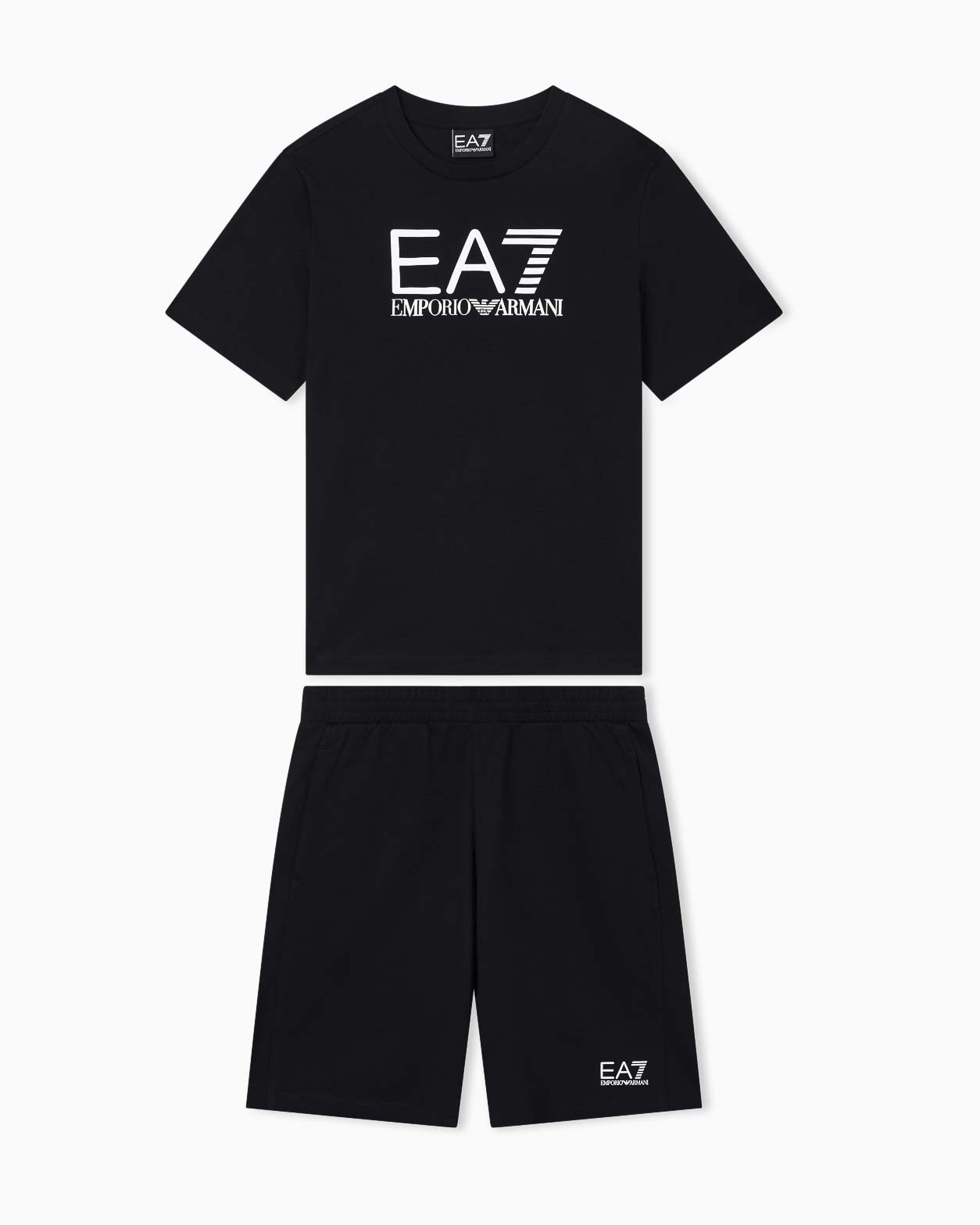 Completo EA7 nero in puro cotone con bermuda e t-shirt con logo bianco