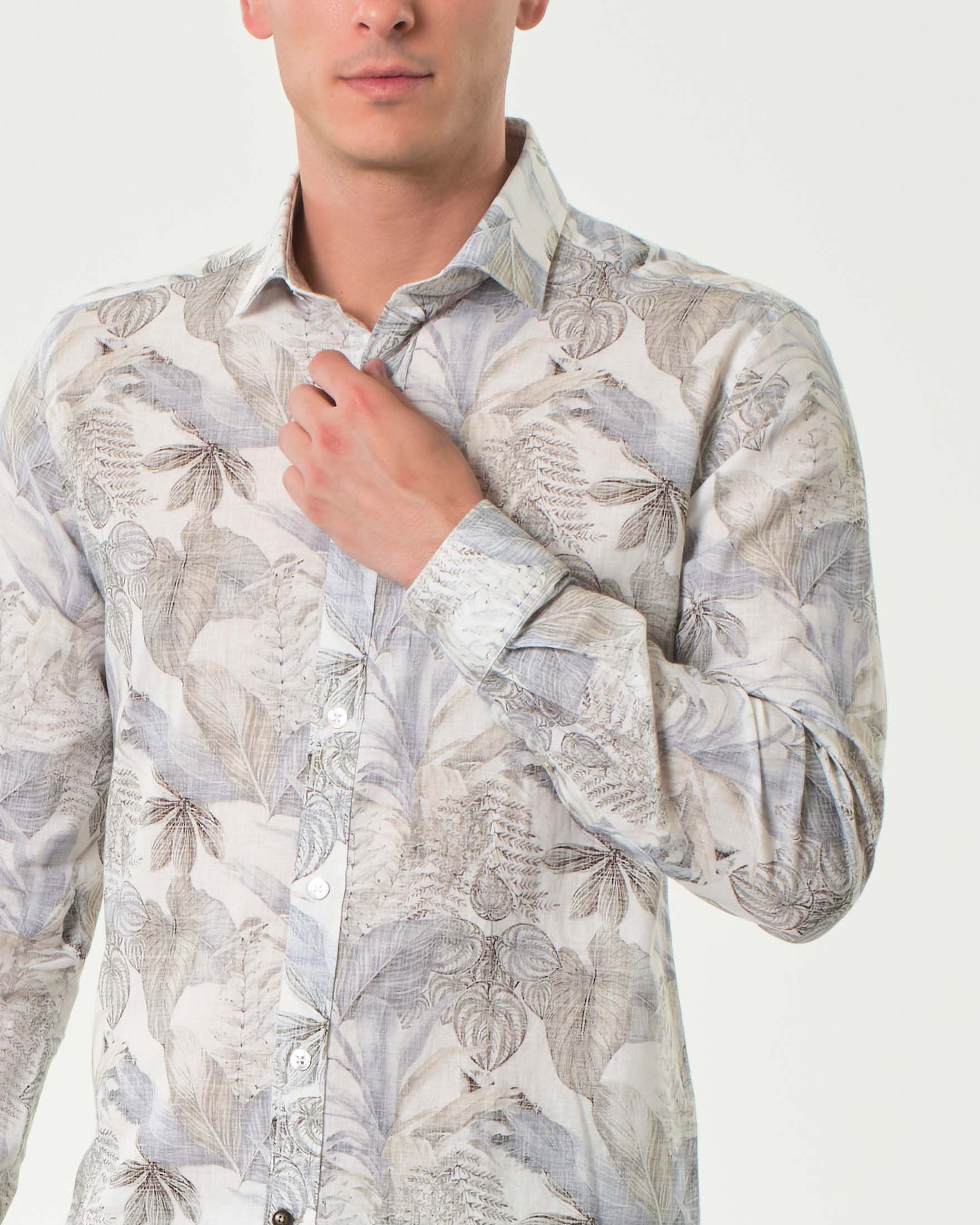 Camicia Alley Docks in misto lino e cotone a fantasia floreale con colletto alla francese image