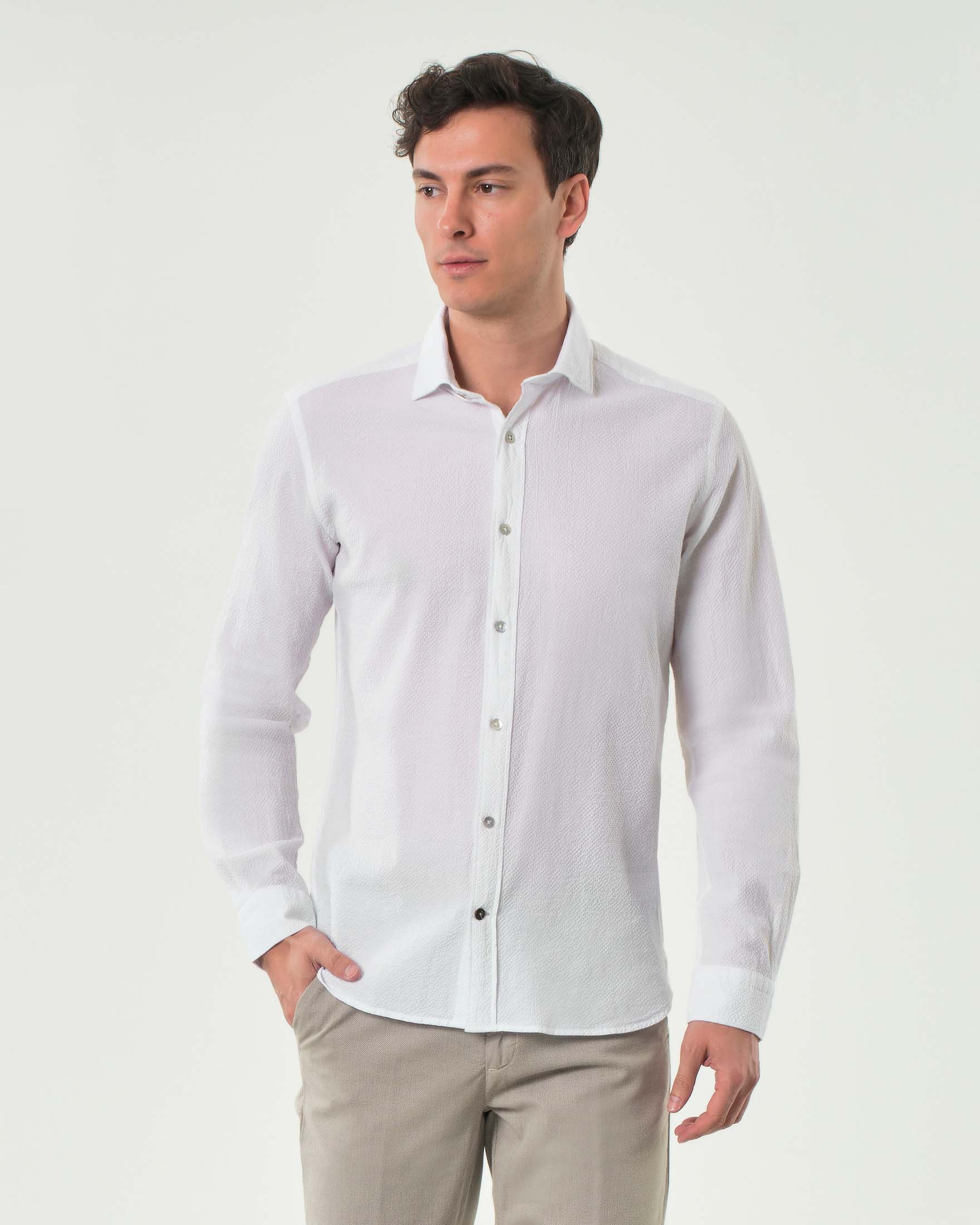 Camicia Alley Docks bianca in seersucker di cotone stretch con colletto alla francese