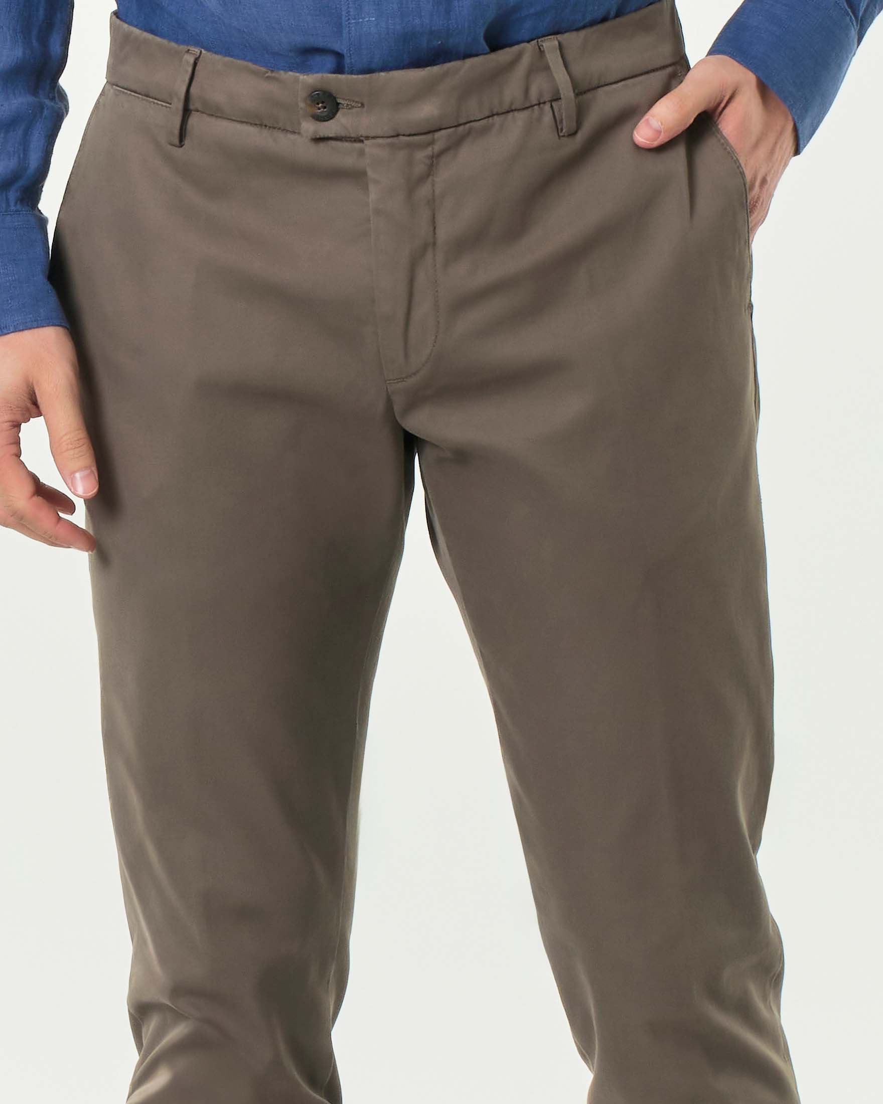 Pantaloni chino Ashki.i marroni in tricottina di cotone stretch image