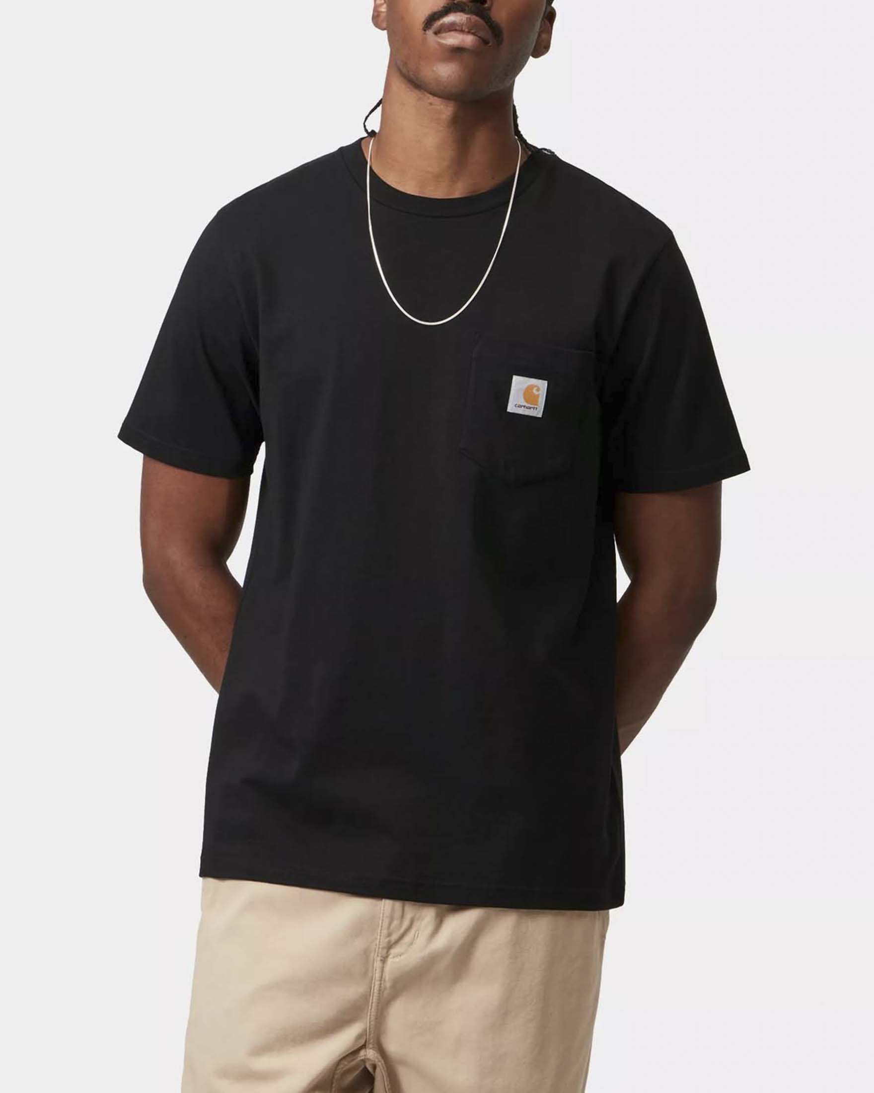T-shirt nera mezza manica Pocket Carhartt regular-fit in jersey di cotone image