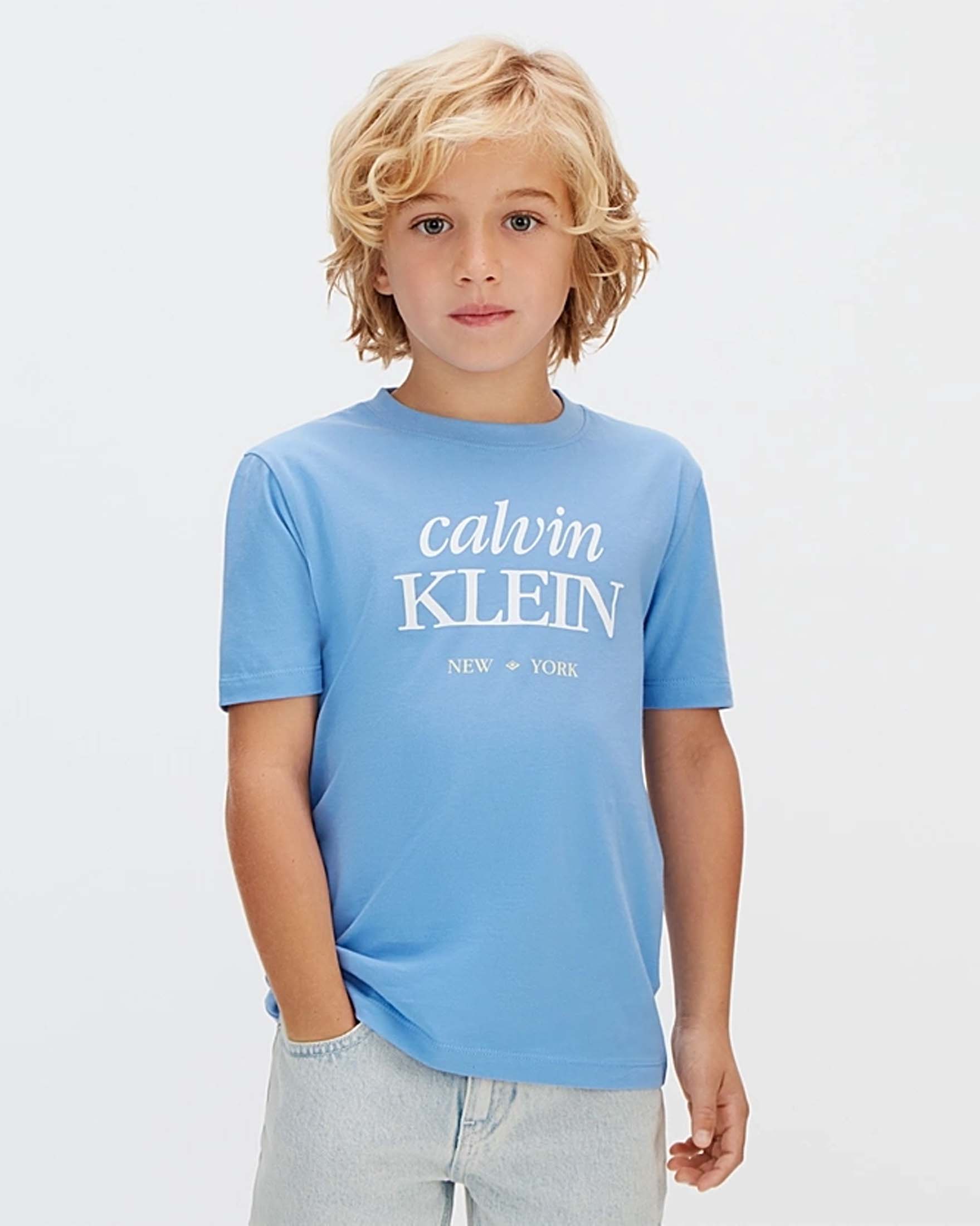 T-shirt celeste in cotone a maniche corte con logo bianco