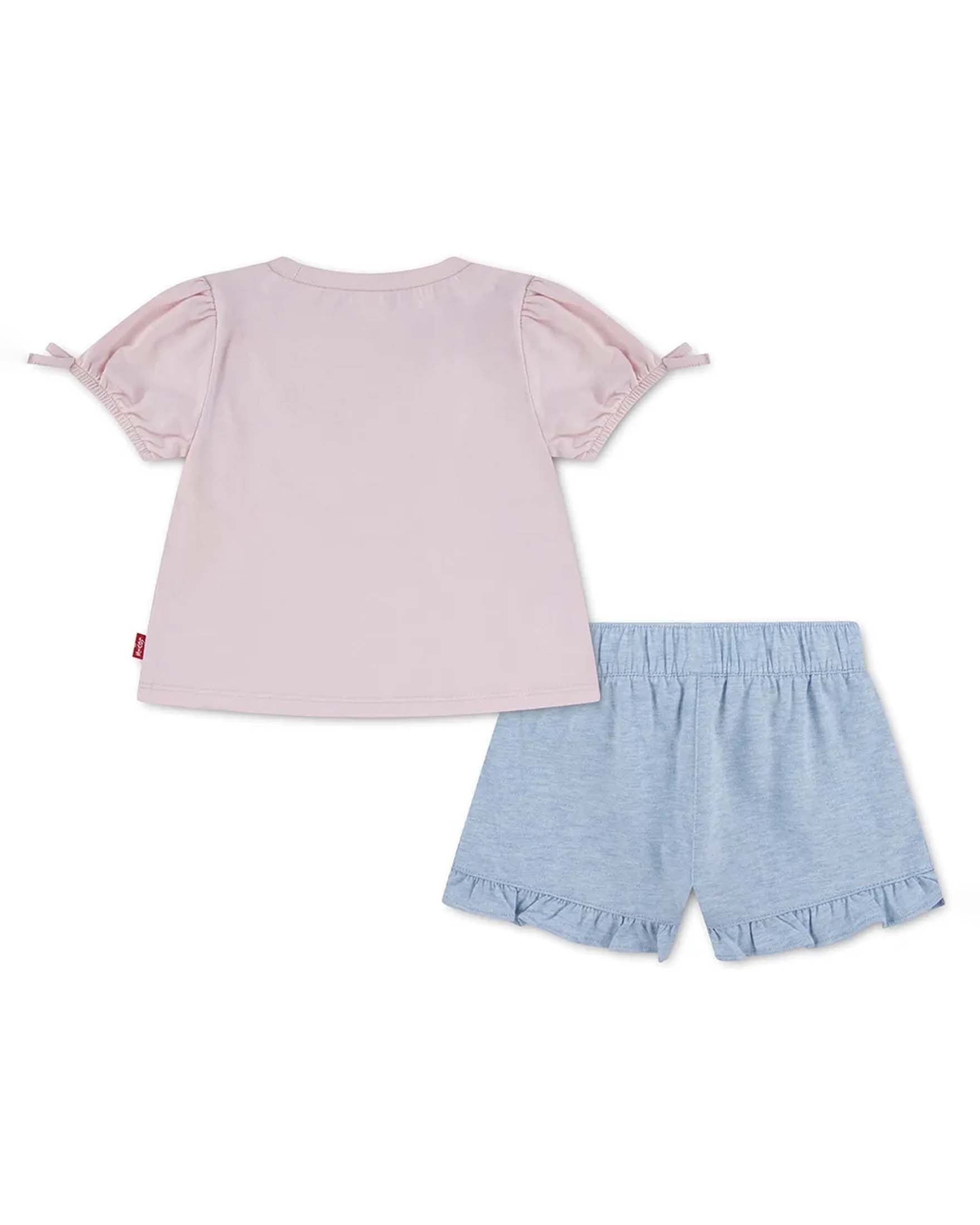 Completo t-shirt e short Levi's rosa e azzurro con cuore in pizzo image