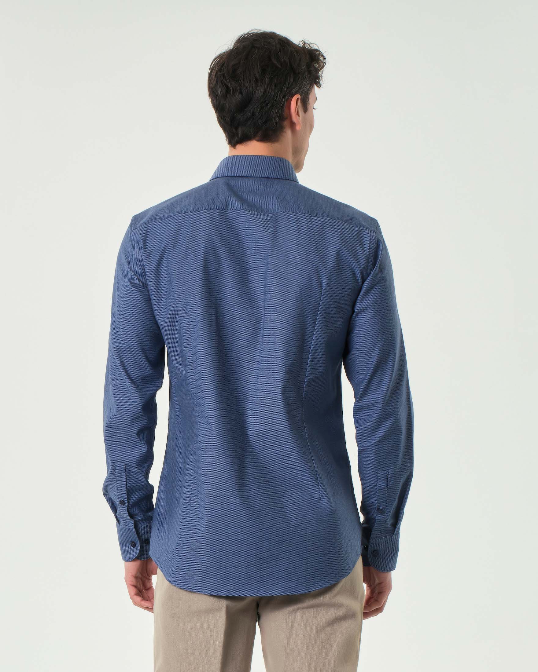 Camicia blu indaco Hank slim fit in cotone stretch armaturato con colletto Kent