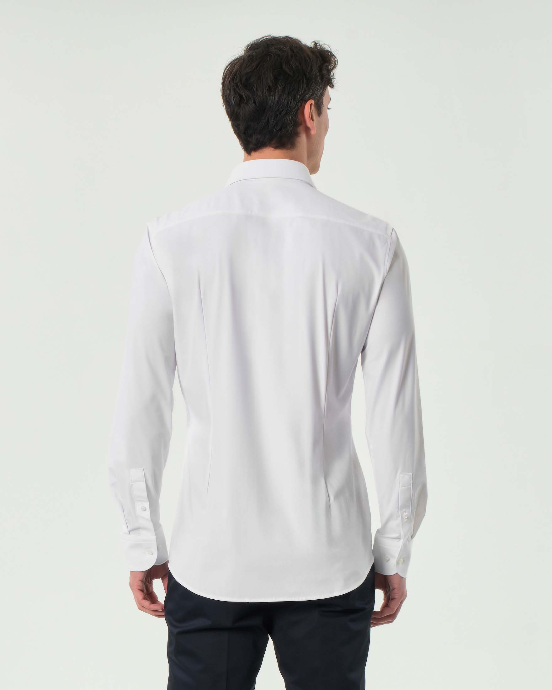 Camicia Boss bianca Spread slim fit in tessuto tecnico stretch con colletto aperto alla francese
