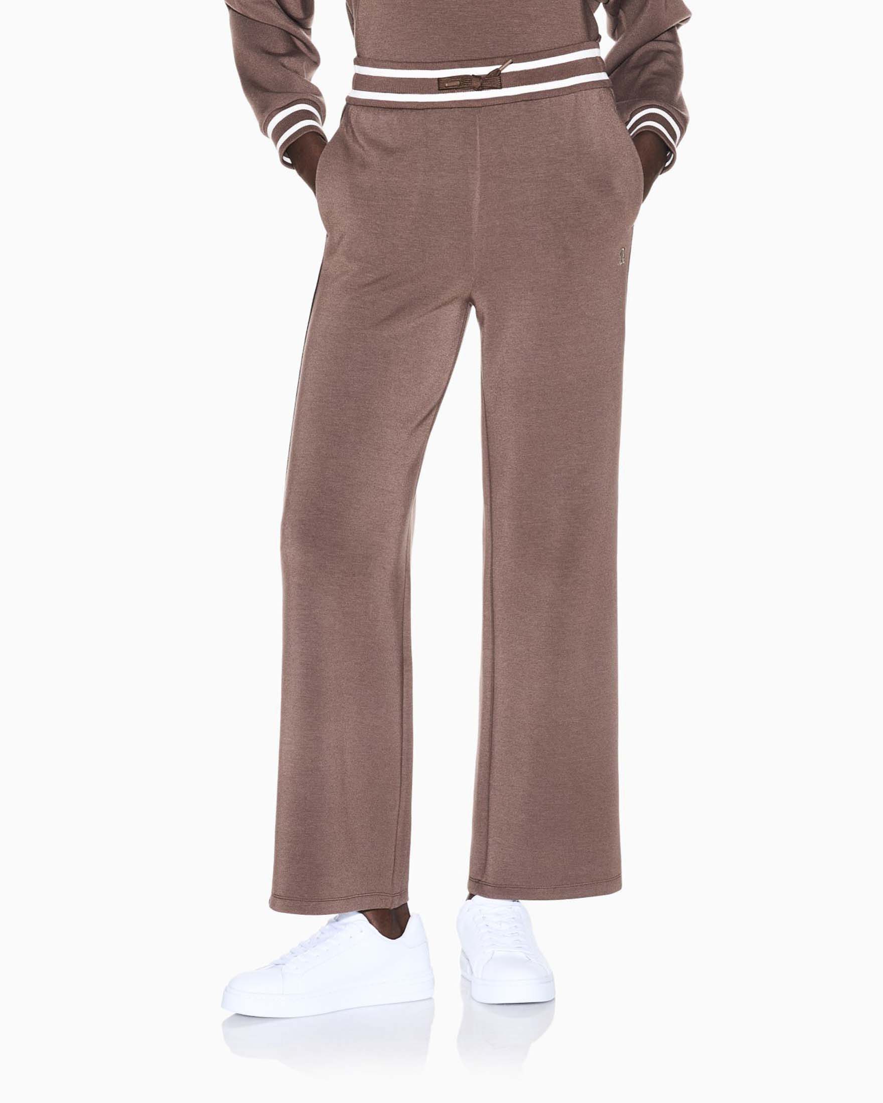 Pantaloni joggers ampi Armani Exchange color moro in misto viscosa con logo ricamato image