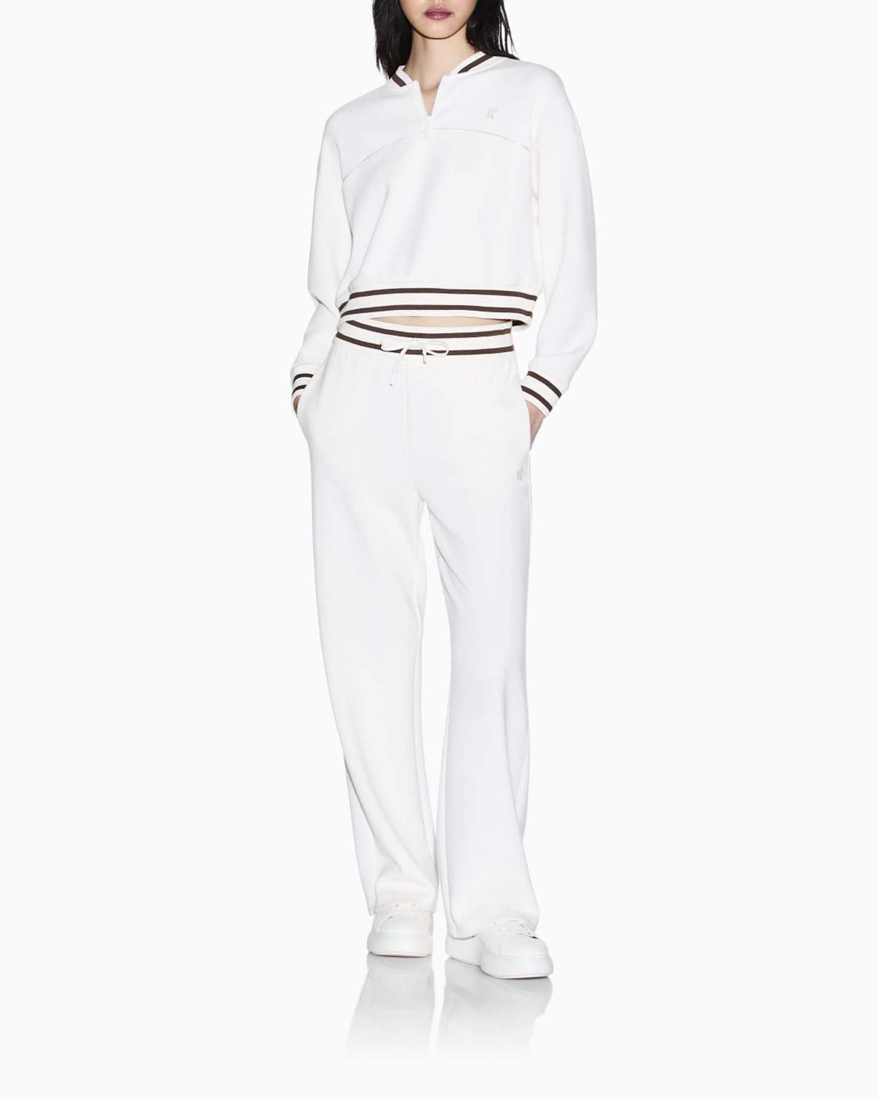 Felpa half zip crop Exchange avorio in misto viscosa con logo ricamato