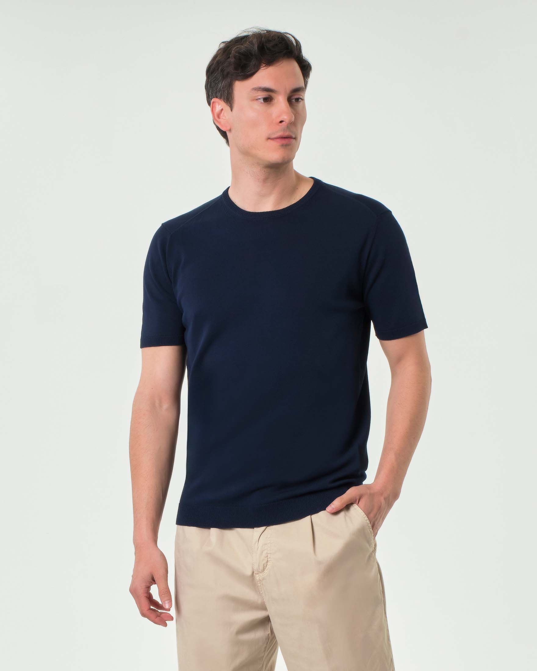 Maglioncino blu mezza manica leggero in crepe di viscosa stretch