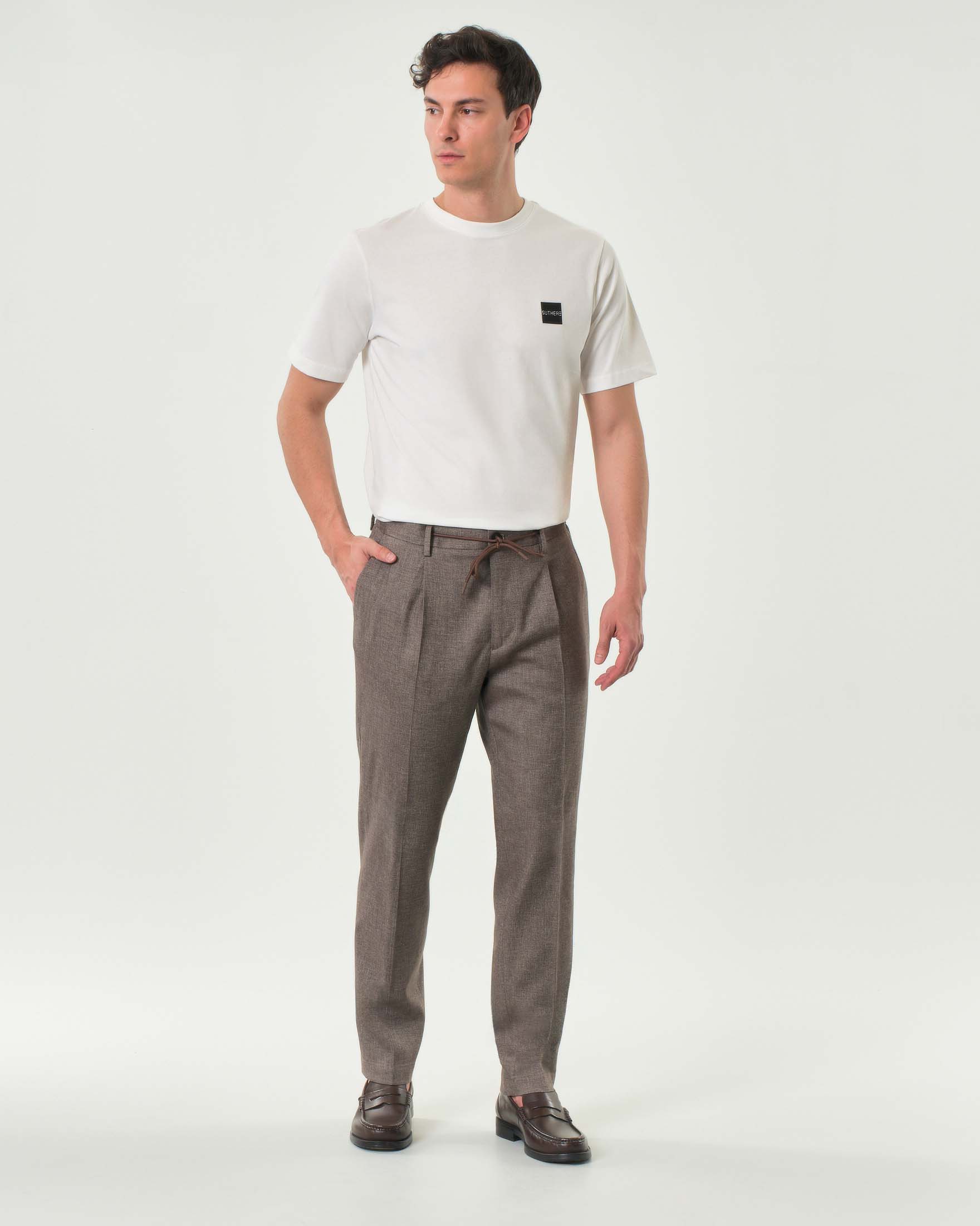 Pantalaccio Manuel Ritz noce in misto cotone e lino stretch con una pinces