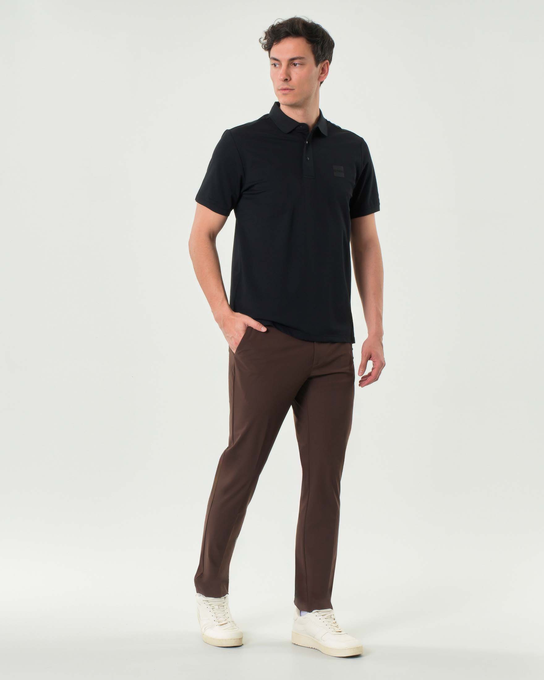 Pantaloni chino Rodolfo Pellizzari slim marrone in tessuto tecnico stretch