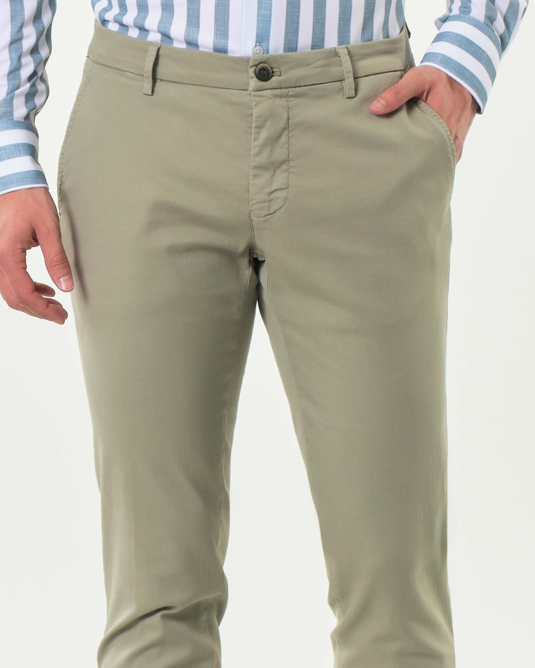 Pantalone chino Powell Levanto salvia in twill di cotone e lyocell stretch image