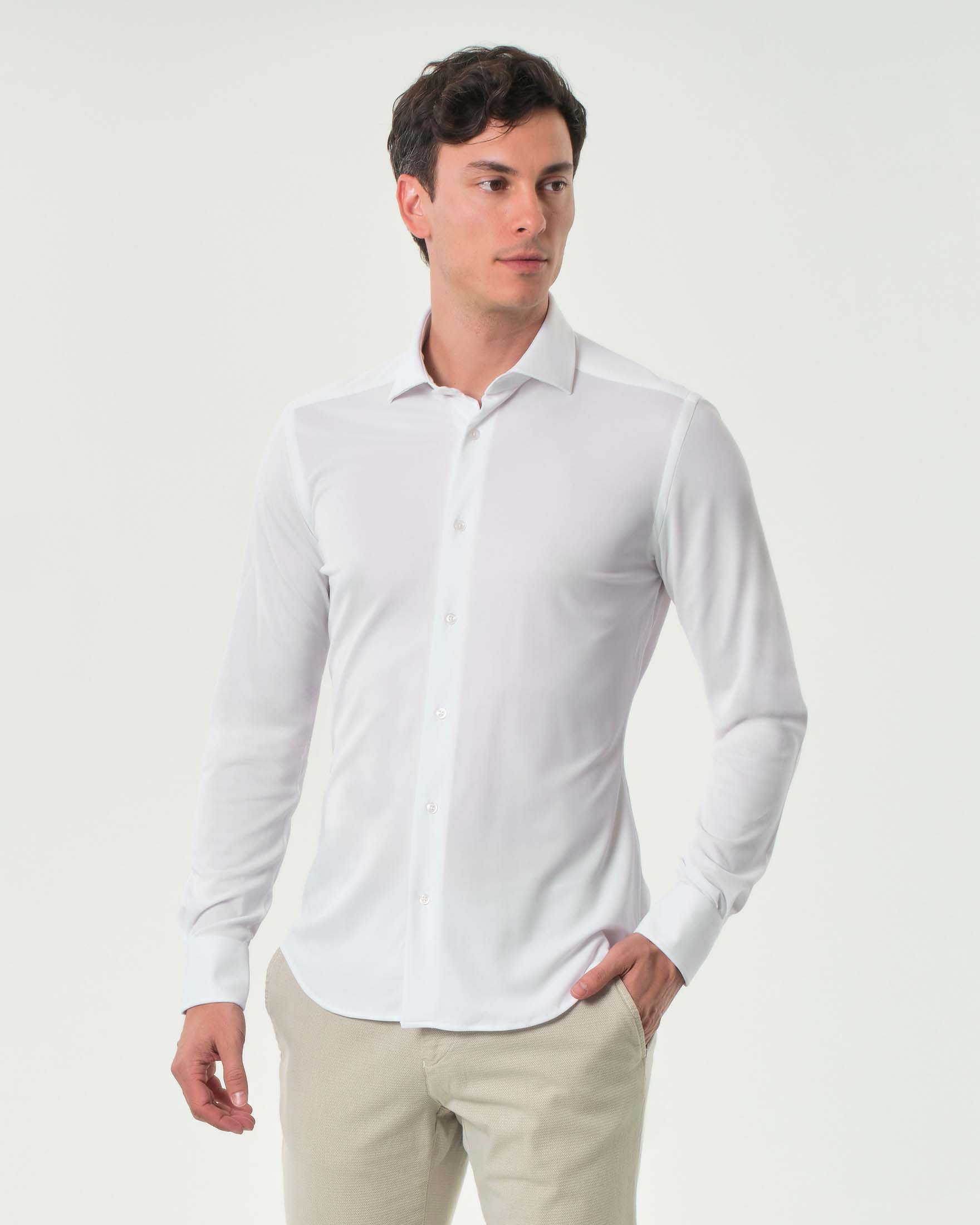 Camicia bianca in tessuto tecnico stretch
