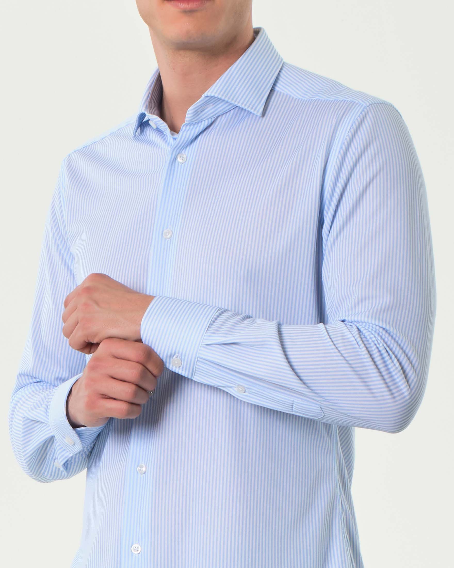Camicia bastoncino bianco e azzurro in tessuto tecnico stretch image