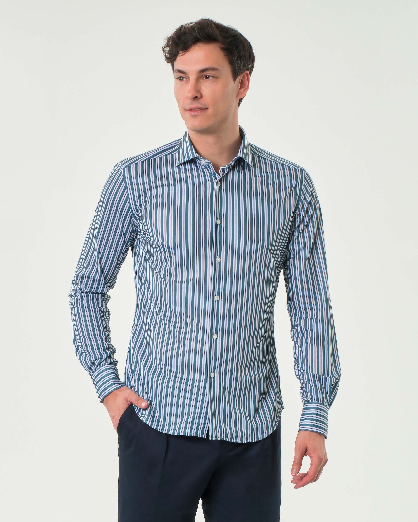 Camicia ottanio a righe in tessuto tecnico stretch