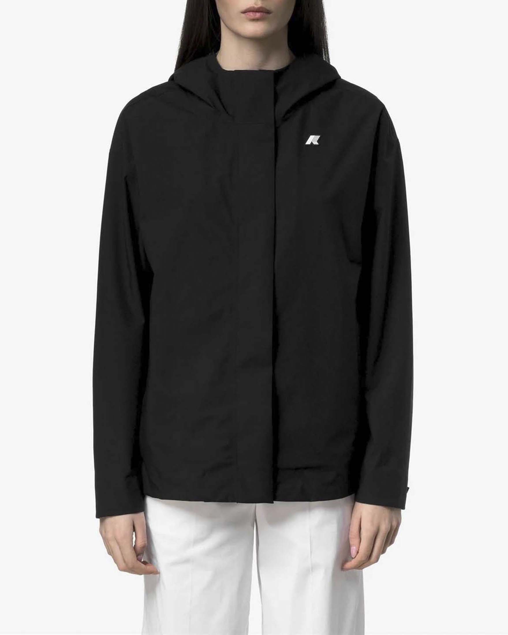 Giacca corta impermeabile Rose Stretch 2L K-Way nera con cloulisse e chiusura a zip con patta