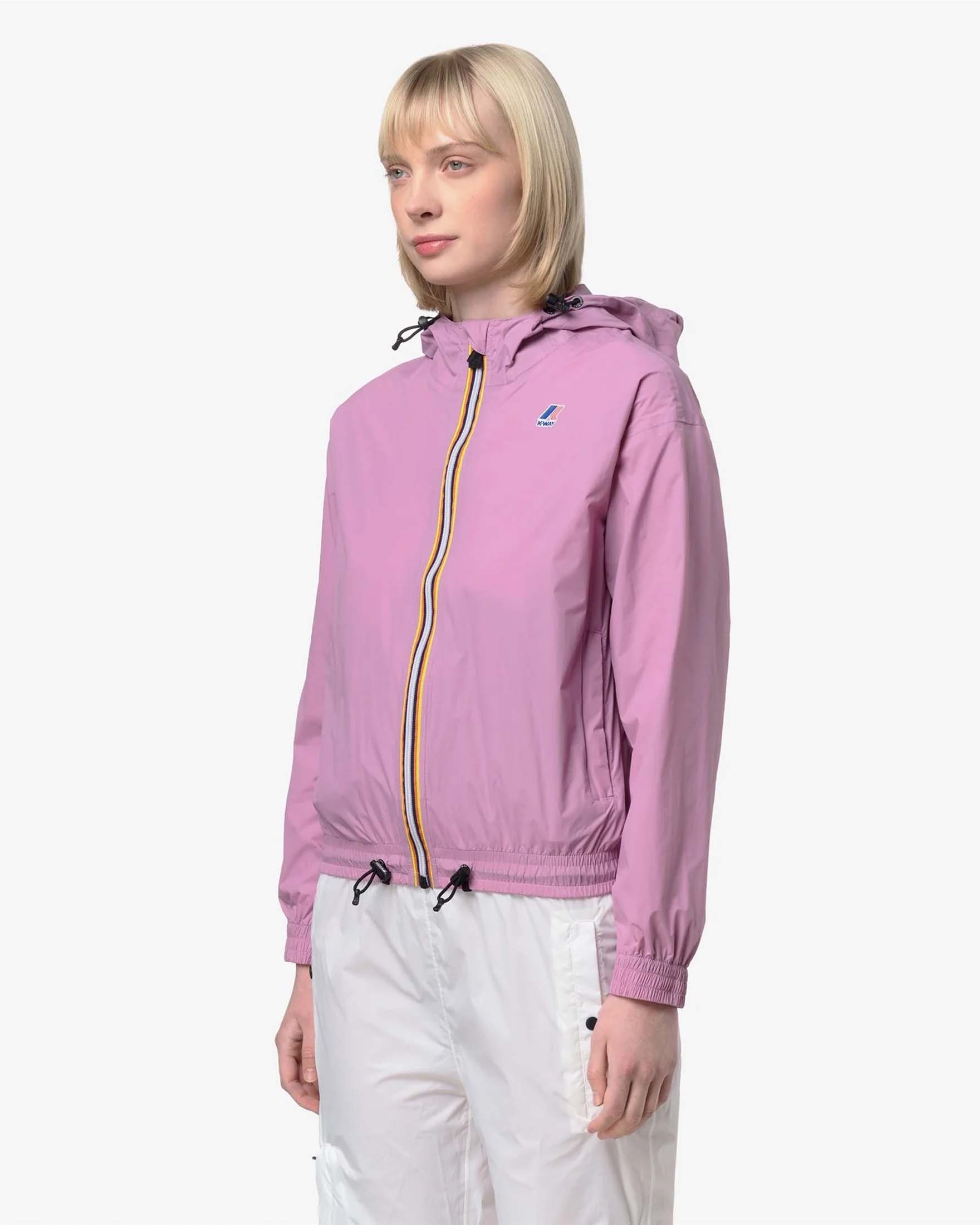 Giacca corta impermeabile K-Way Anny rosa con cappuccio e chiusura zip con coulisse sul fondo image