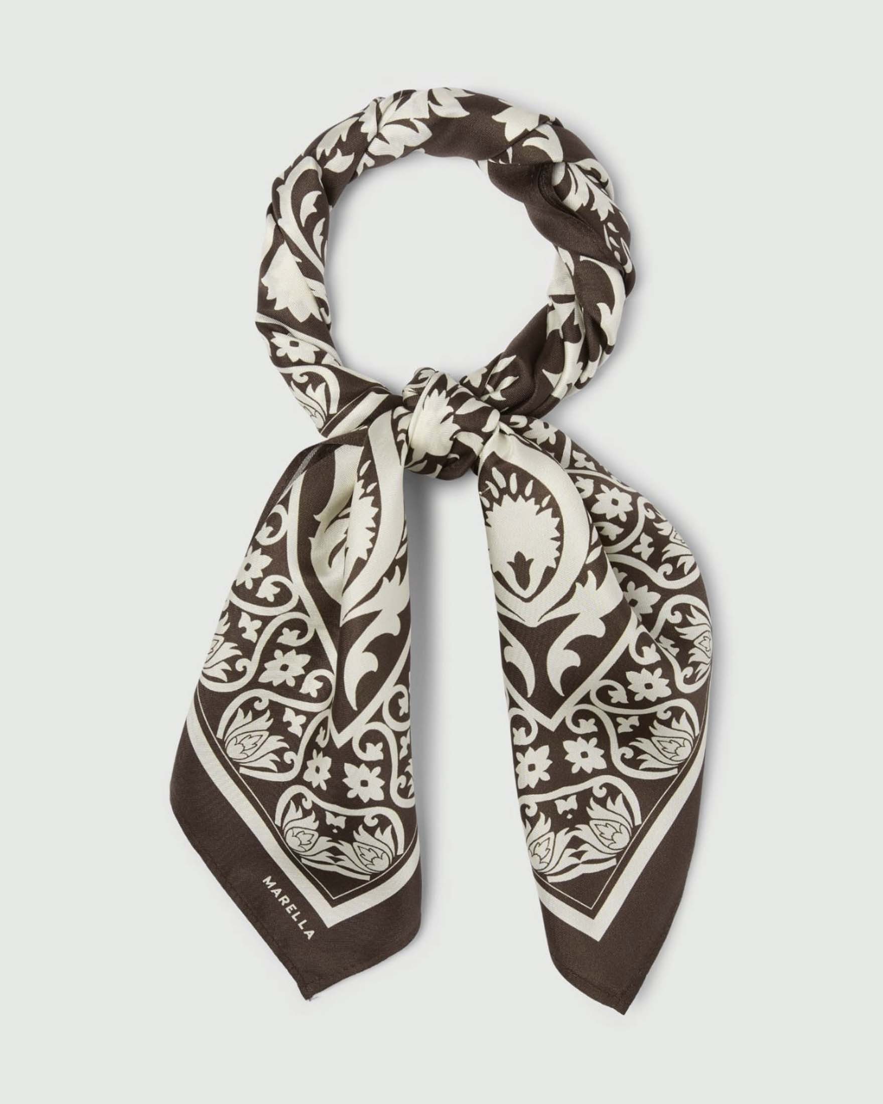 Foulard Marella in twill di pura seta marrone con stampa floreale a contrasto e logo sul bordo image