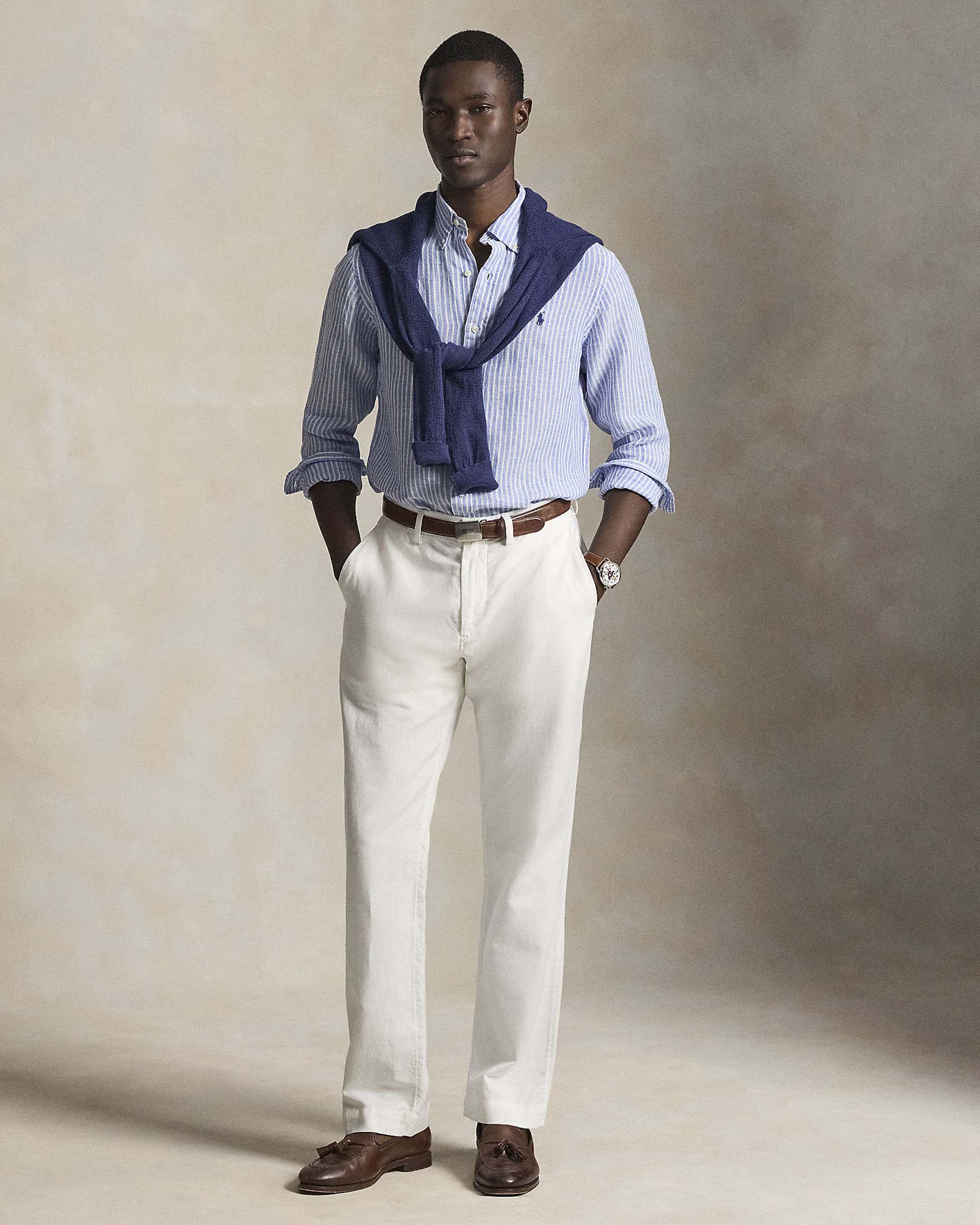 Camicia custom-fit a righe bianche e celesti in puro lino con colletto button-down