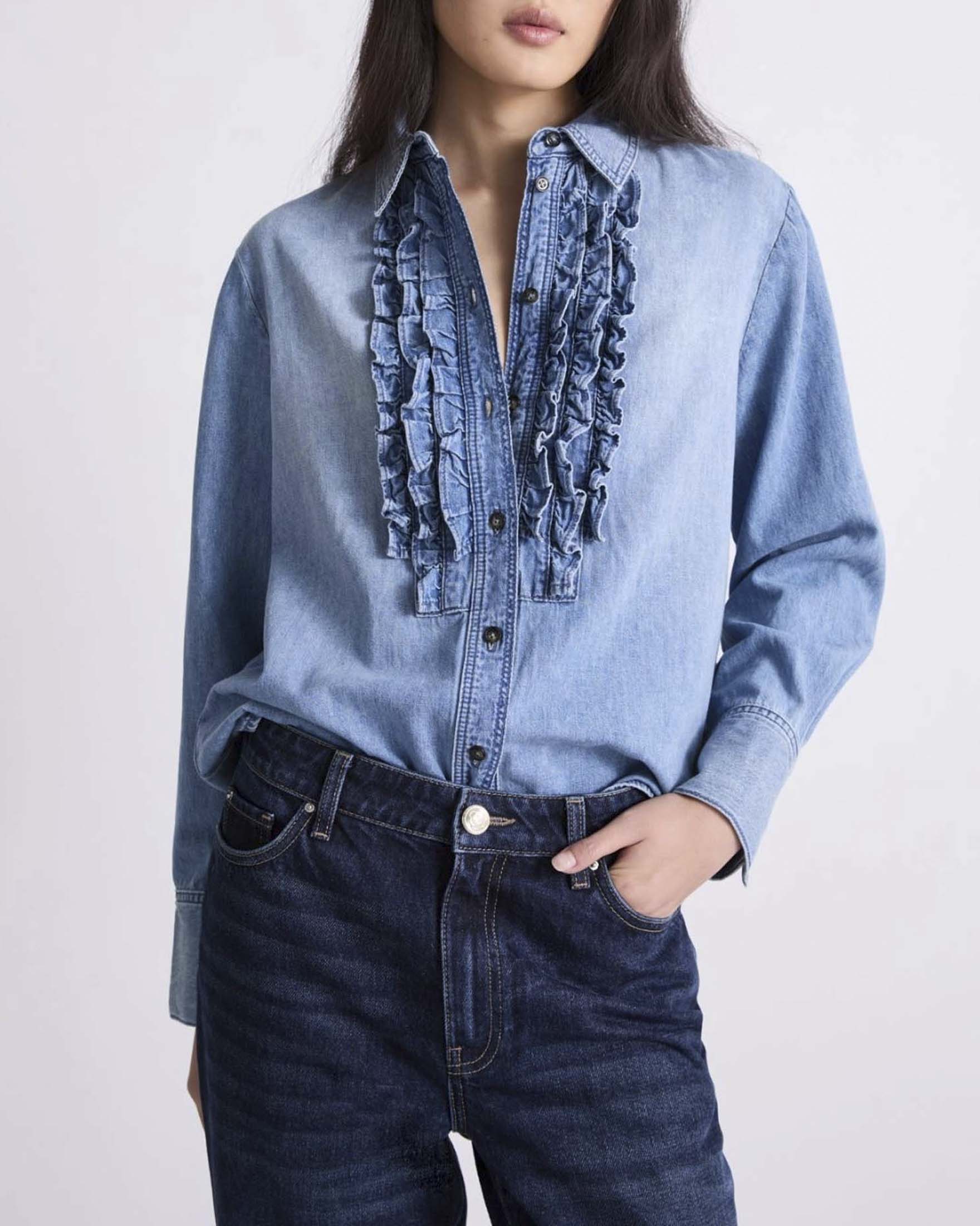 Camicia Marella in denim chiaro di cotone con rouche e fondo stondato image