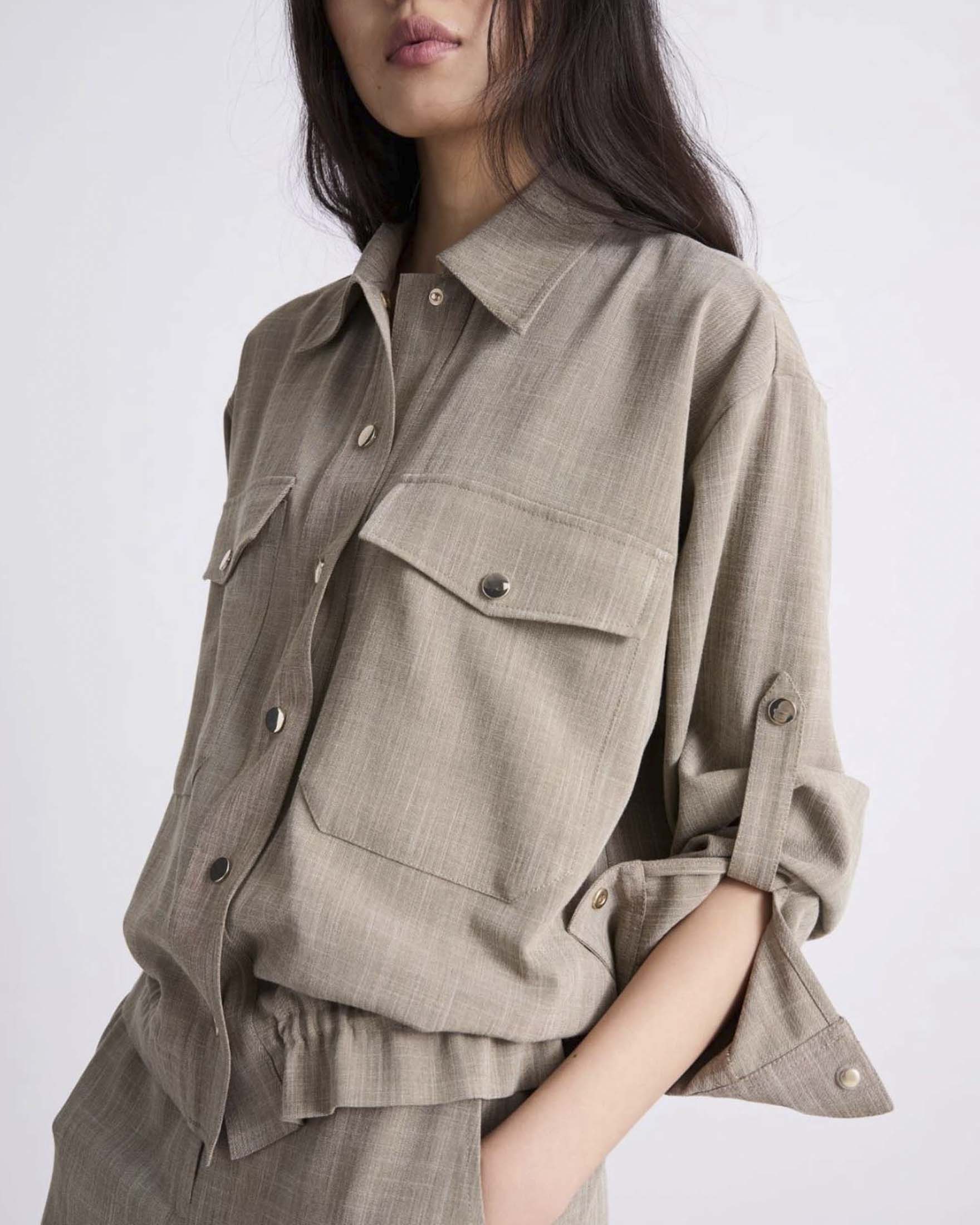 Giacca camicia sahariana Marella color khaki in misto viscosa con coulisse e tasche con patta