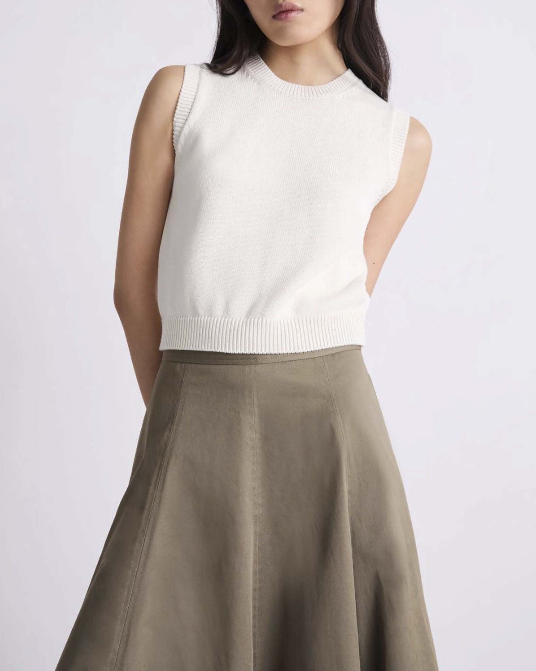 Gilet Marella color avorio in misto cotone e seta con bordi a costine