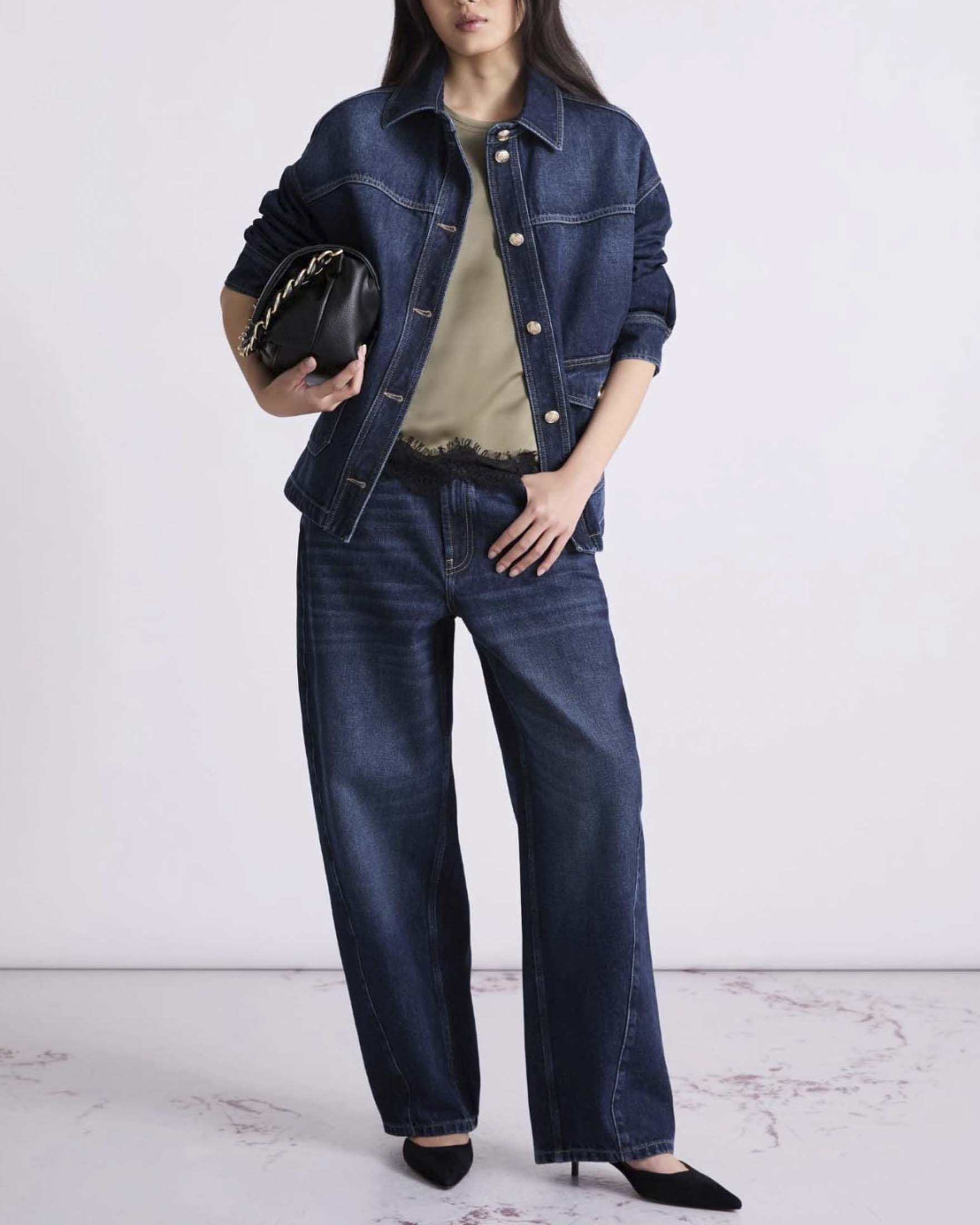 Jeans barrel Marella in denim blu di cotone con cuciture sagomate e dettagli dorati image