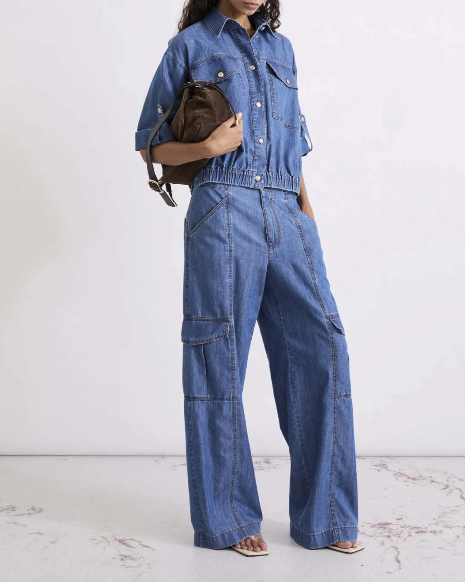 Camicia Marella in denim stonewash con vita elasticizzata e maniche al gomito