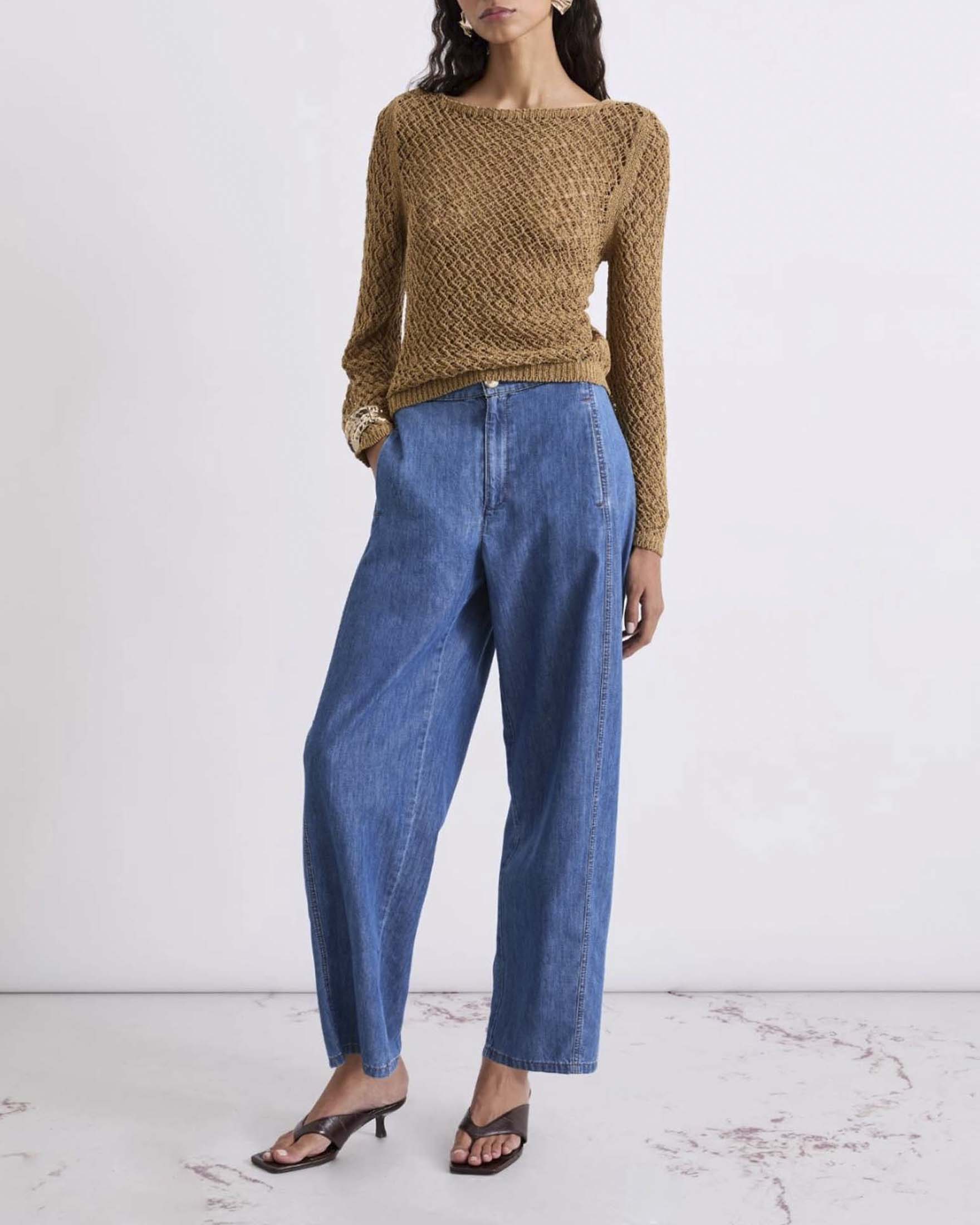 Maglia boxy Marella color cuoio in cordonetto di cotone e lurex con scollo a barchetta