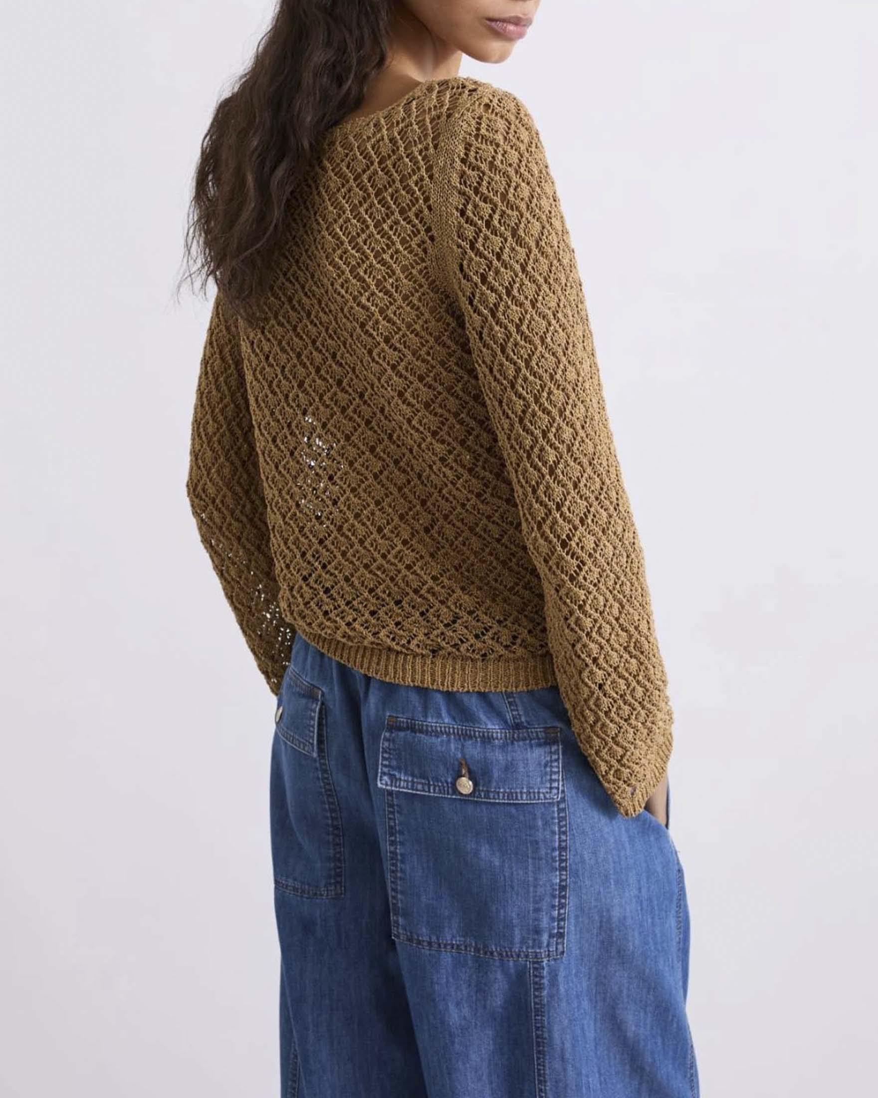 Maglia boxy Marella color cuoio in cordonetto di cotone e lurex con scollo a barchetta