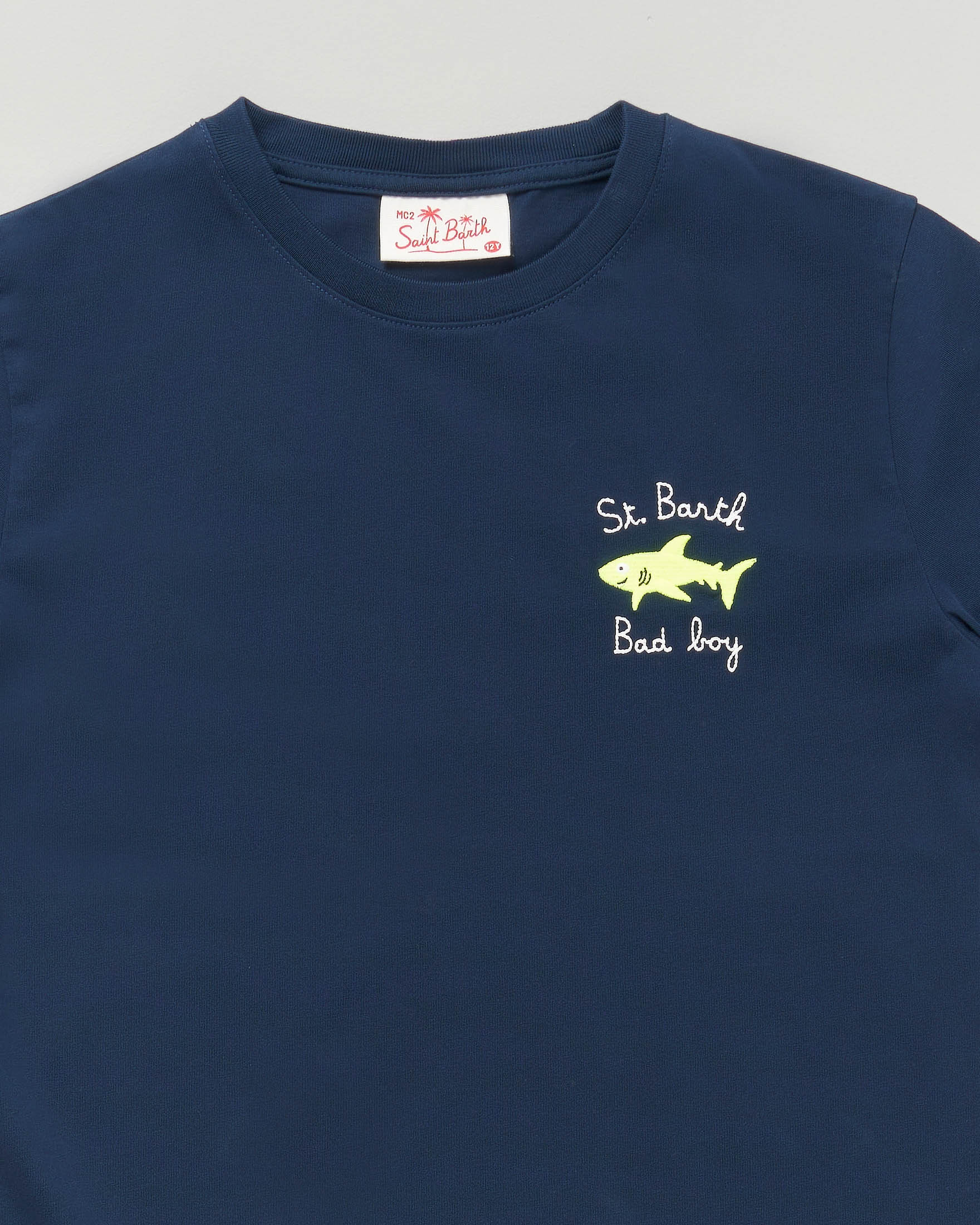T-shirt blu MC2 Saint Barth a maniche corte con squalo e scritta Bad Boy image