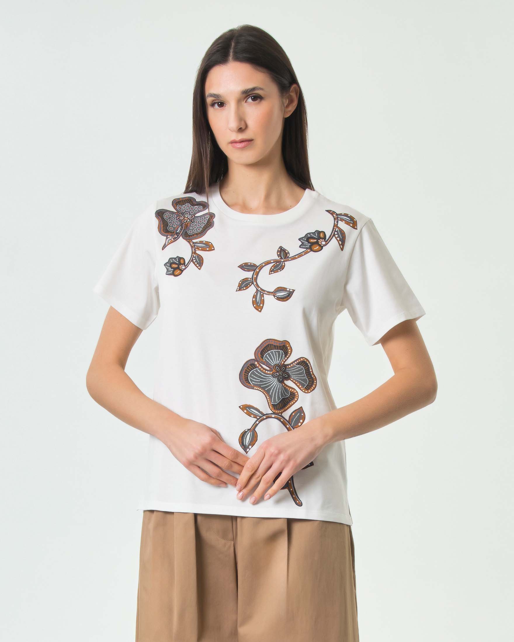 T-shirt maniche corte Weekend Max Mara bianca in puro cotone con fiori colorati stampati sul petto