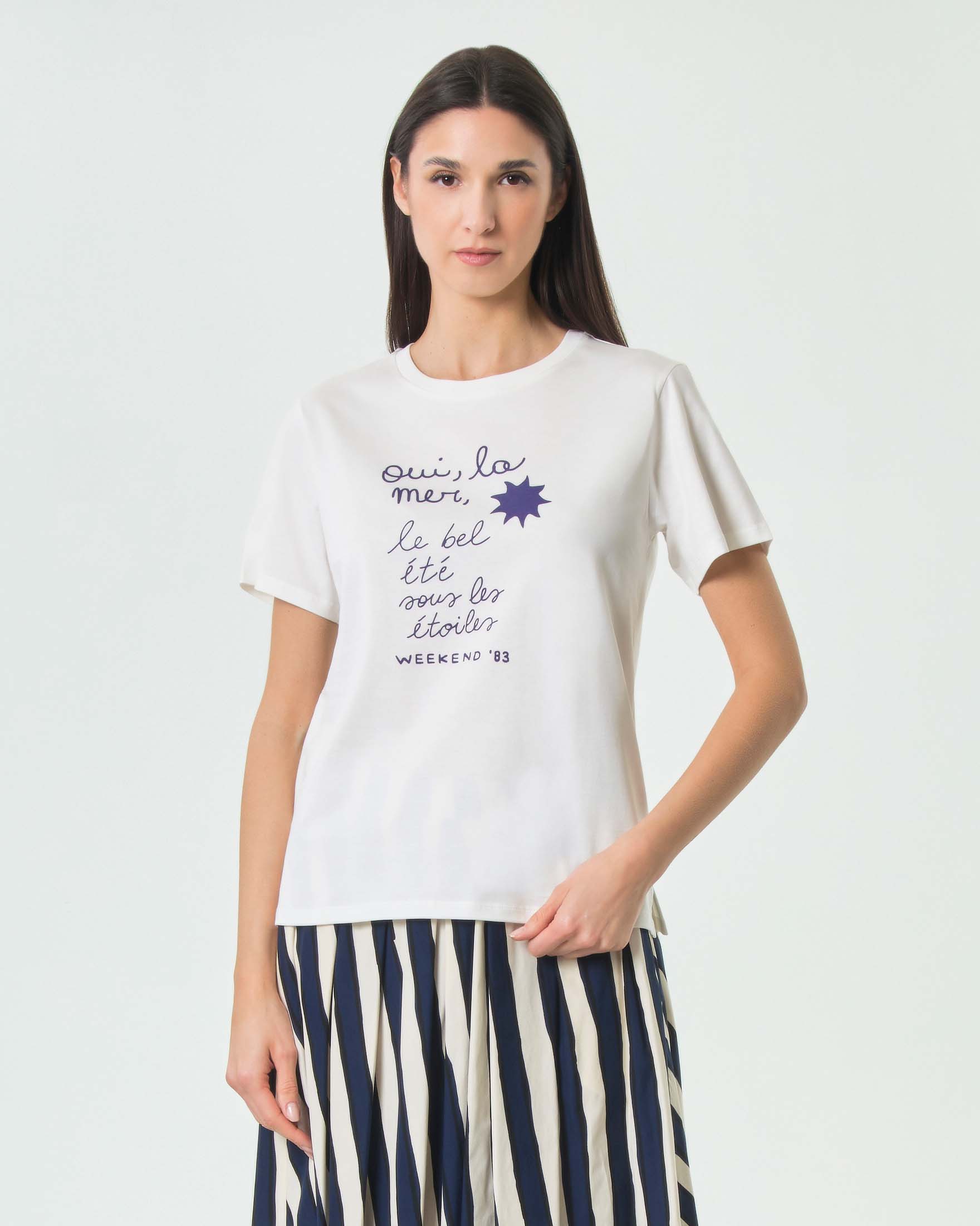 T-shirt maniche corte Weekend Max Mara bianca in puro cotone con scritte blu stampate sul petto