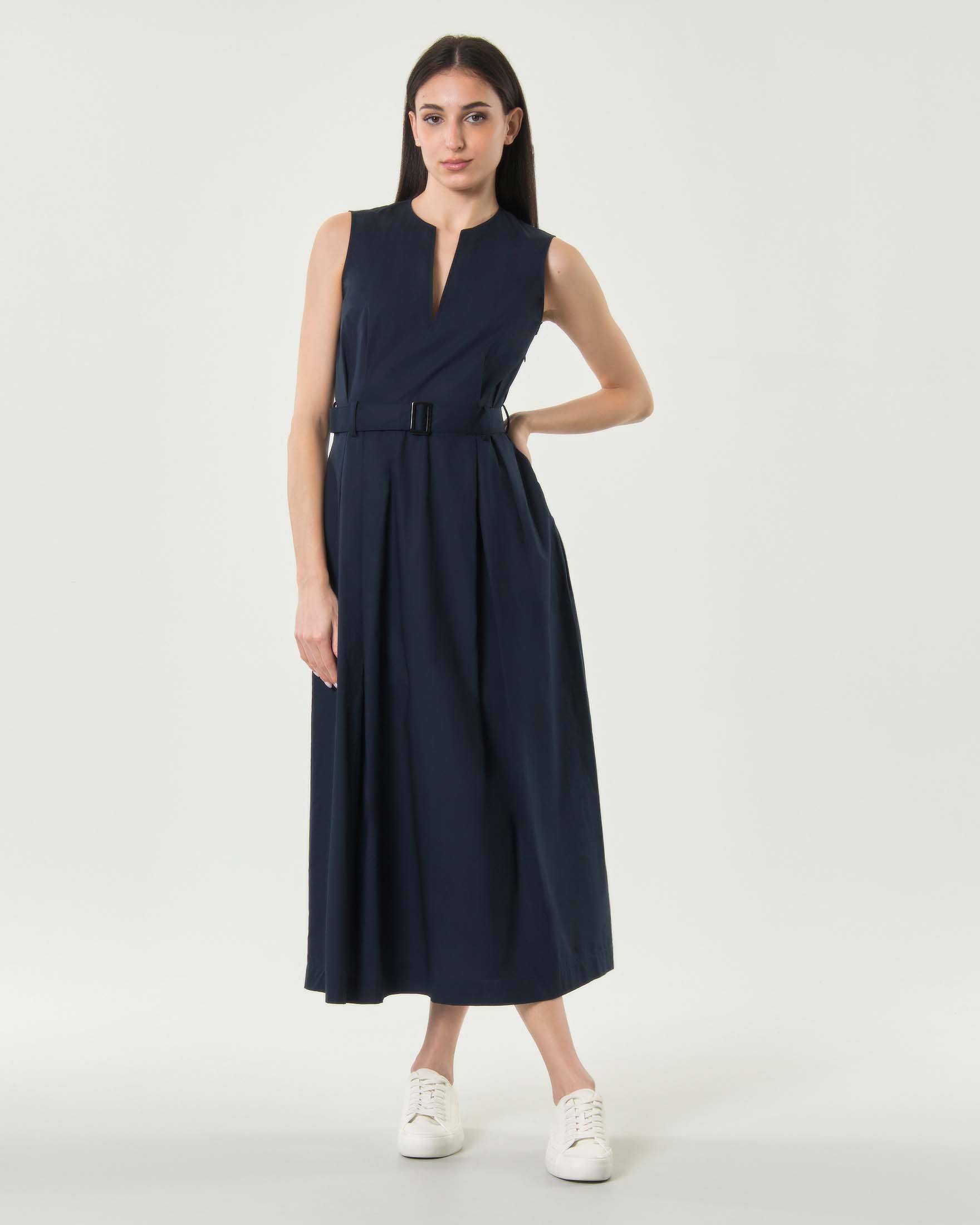 Abito lungo smanicato Woolrich blu in popeline di puro cotone con scollo a V e cintura in vita