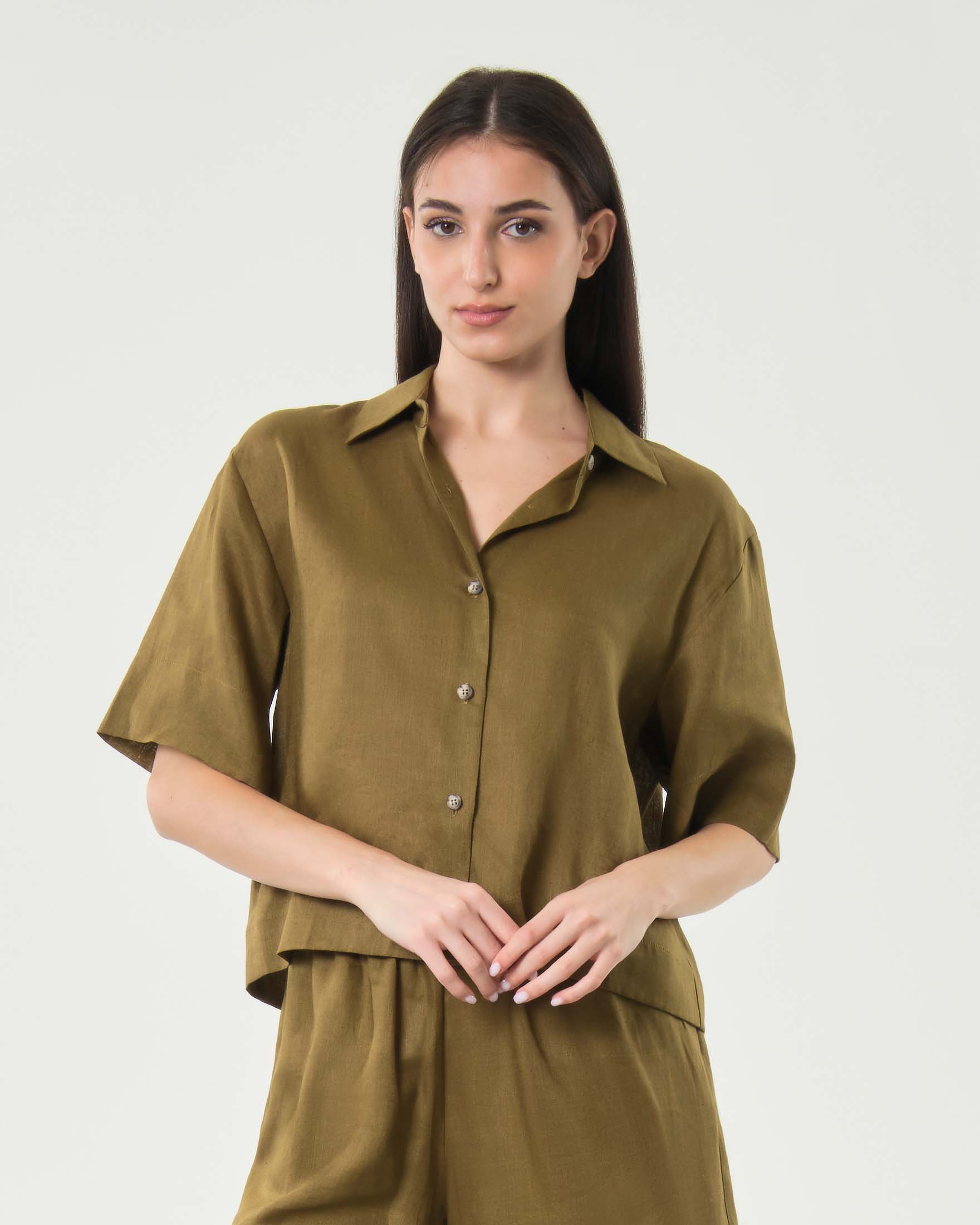 Camicia boxy Greek Archaic Kori militare in puro lino a mezze maniche